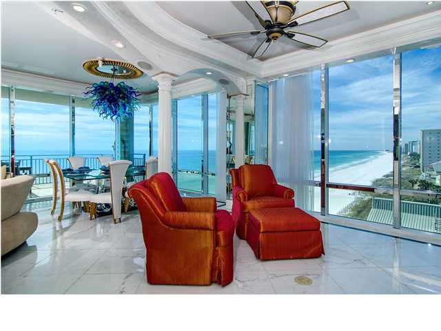 SIGNATURE BEACH - Residential
