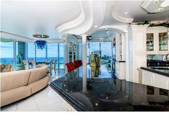 SIGNATURE BEACH - Residential
