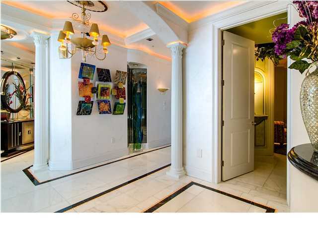 SIGNATURE BEACH - Residential