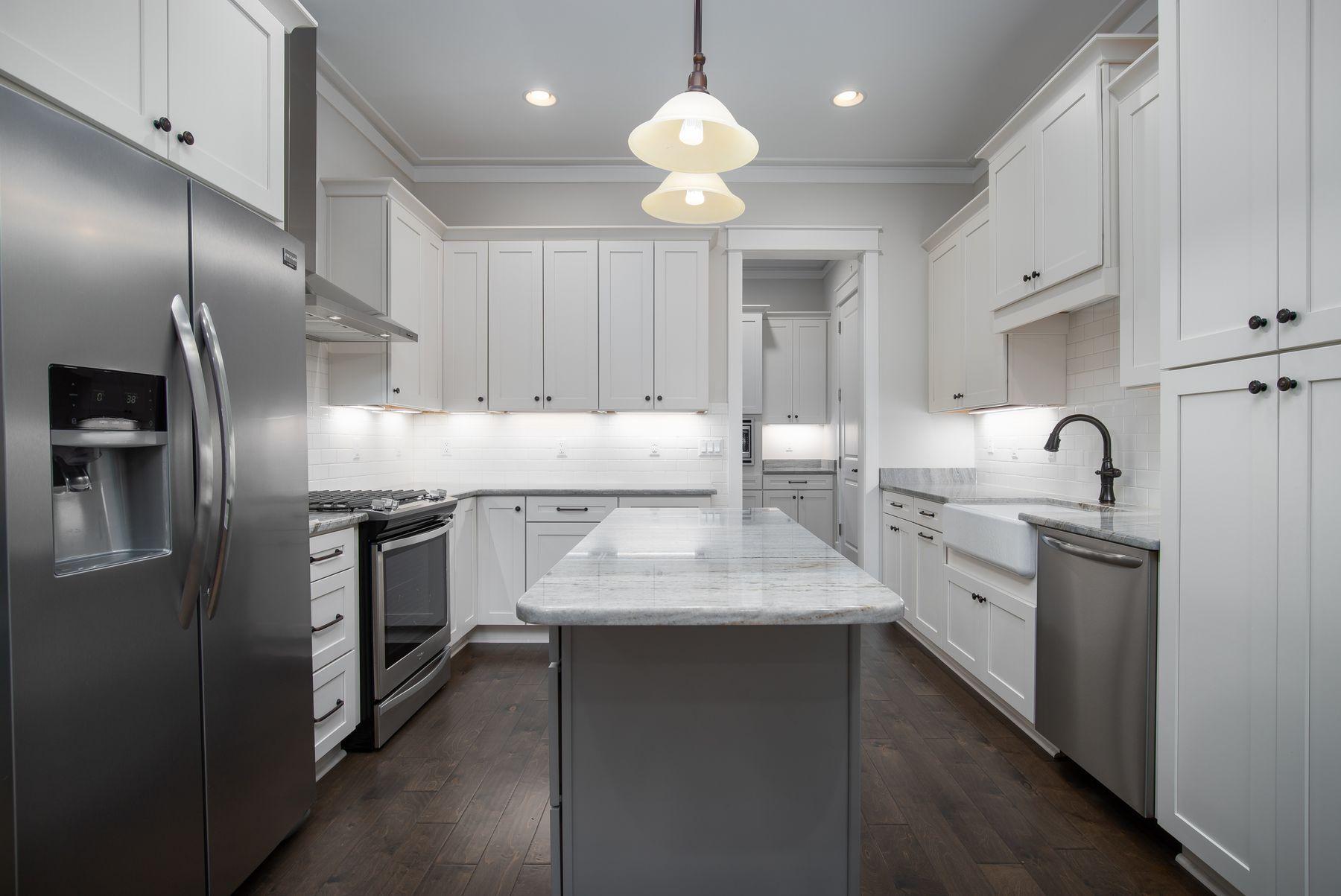 CRYSTAL LAKE PHASE I - Residential