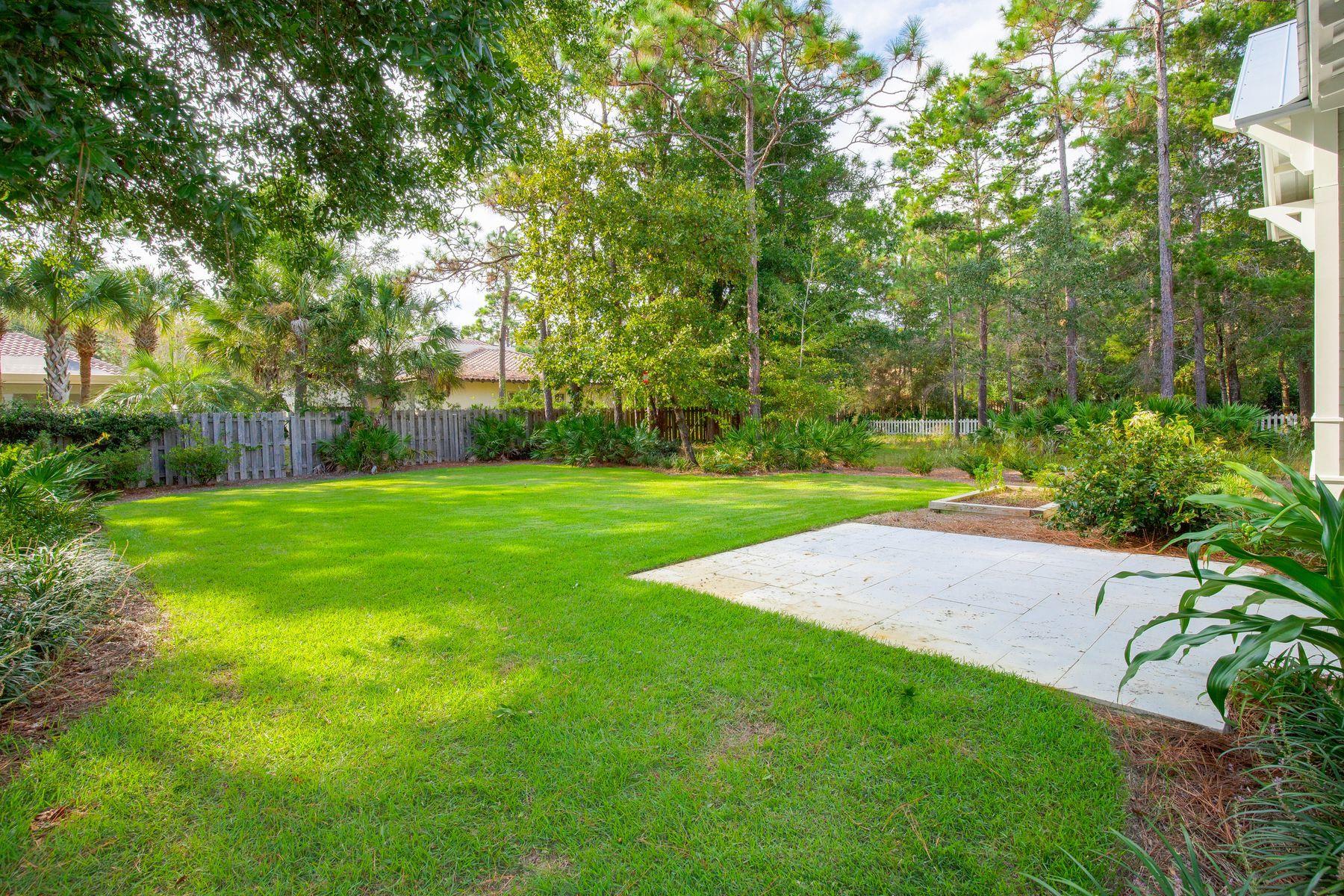 CRYSTAL LAKE PHASE I - Residential