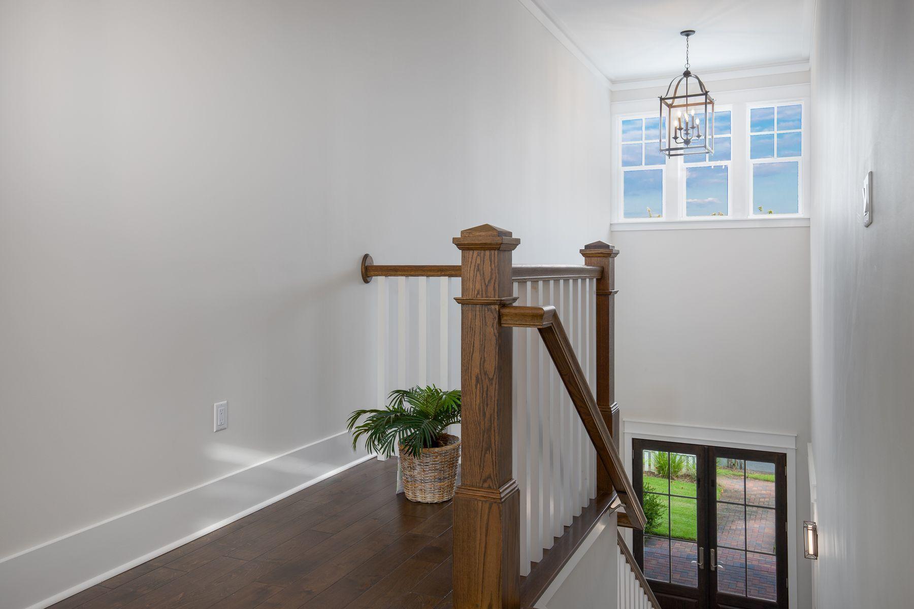 CRYSTAL LAKE PHASE I - Residential