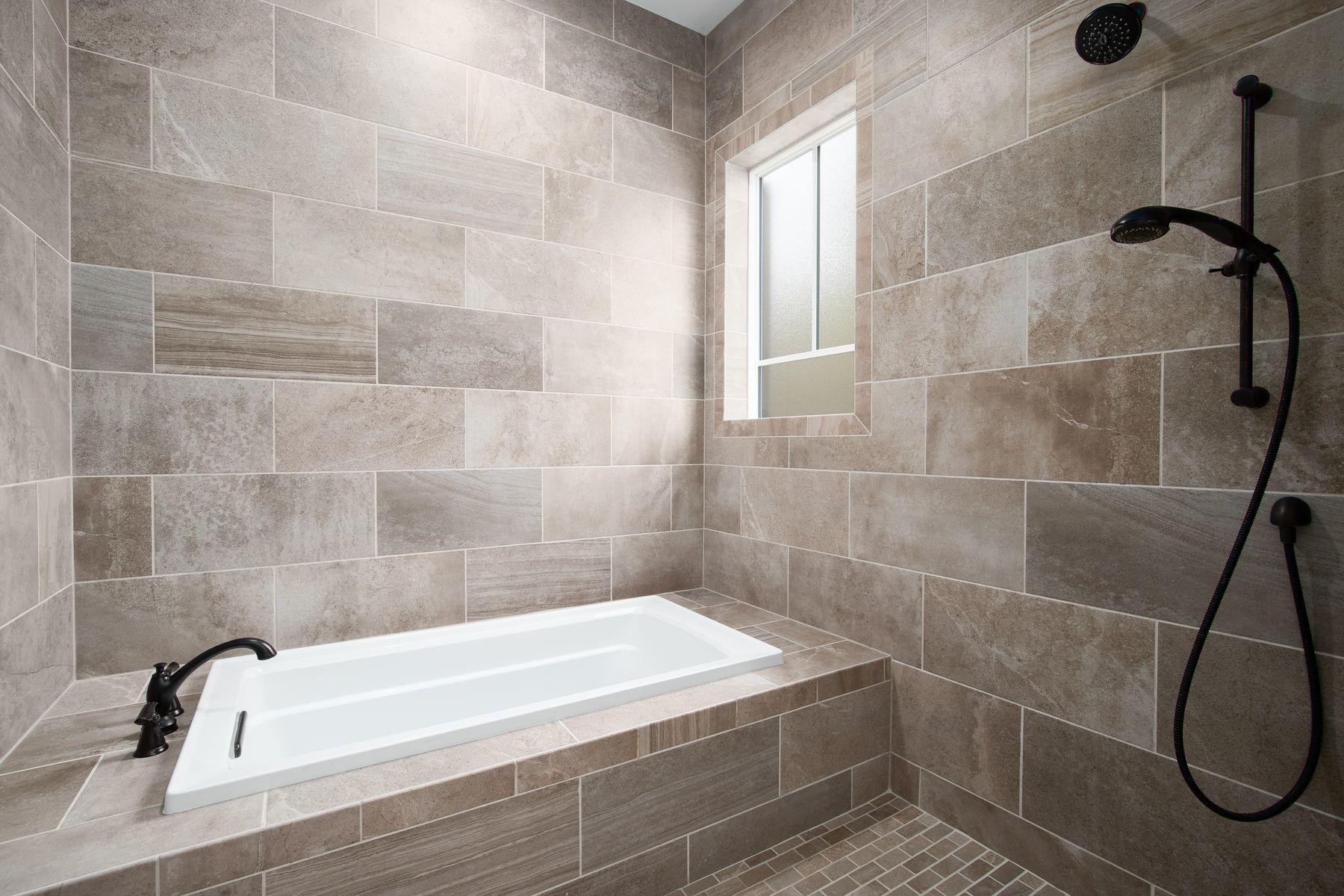 CRYSTAL LAKE PHASE I - Residential