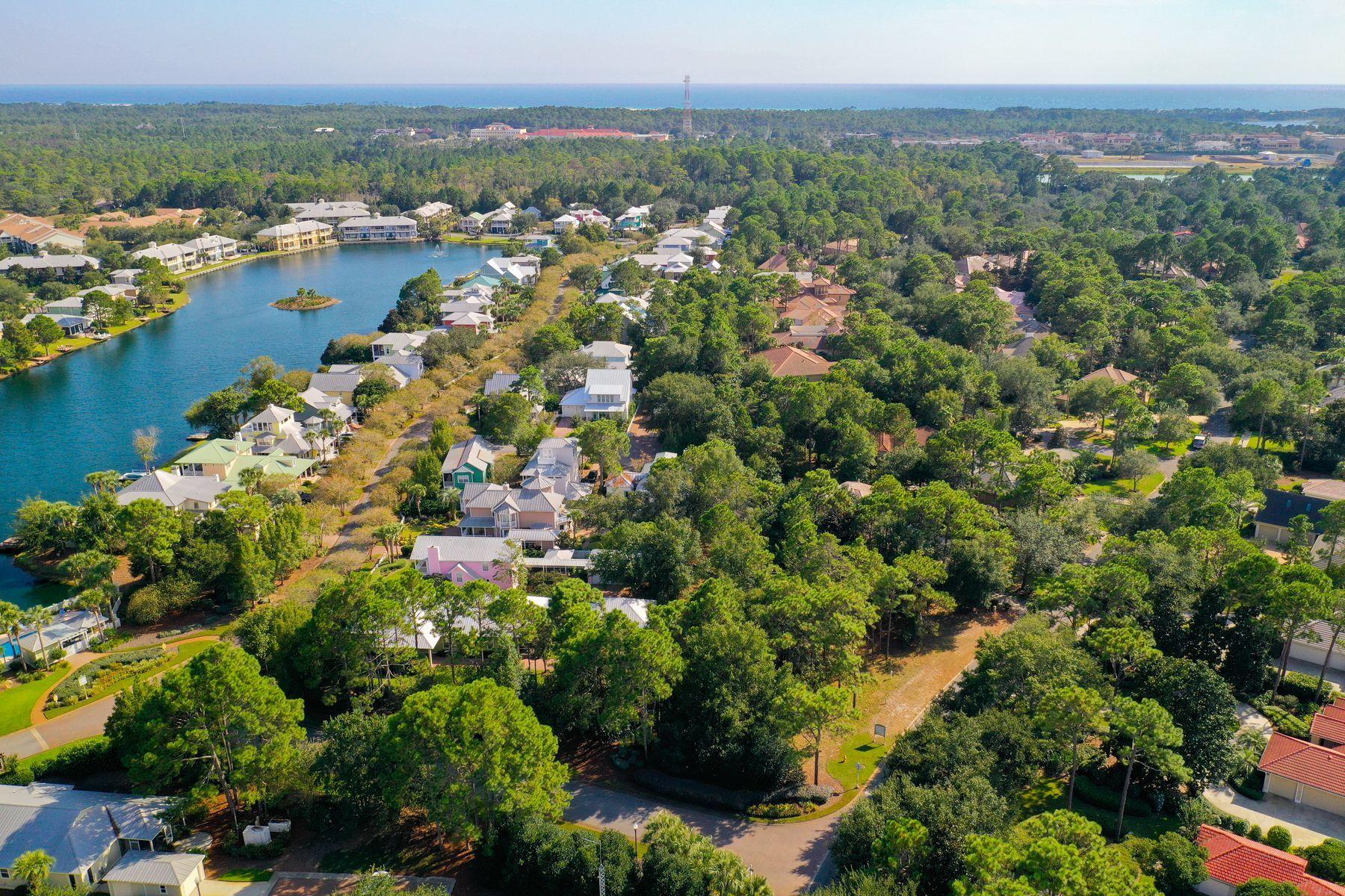 CRYSTAL LAKE PHASE I - Residential