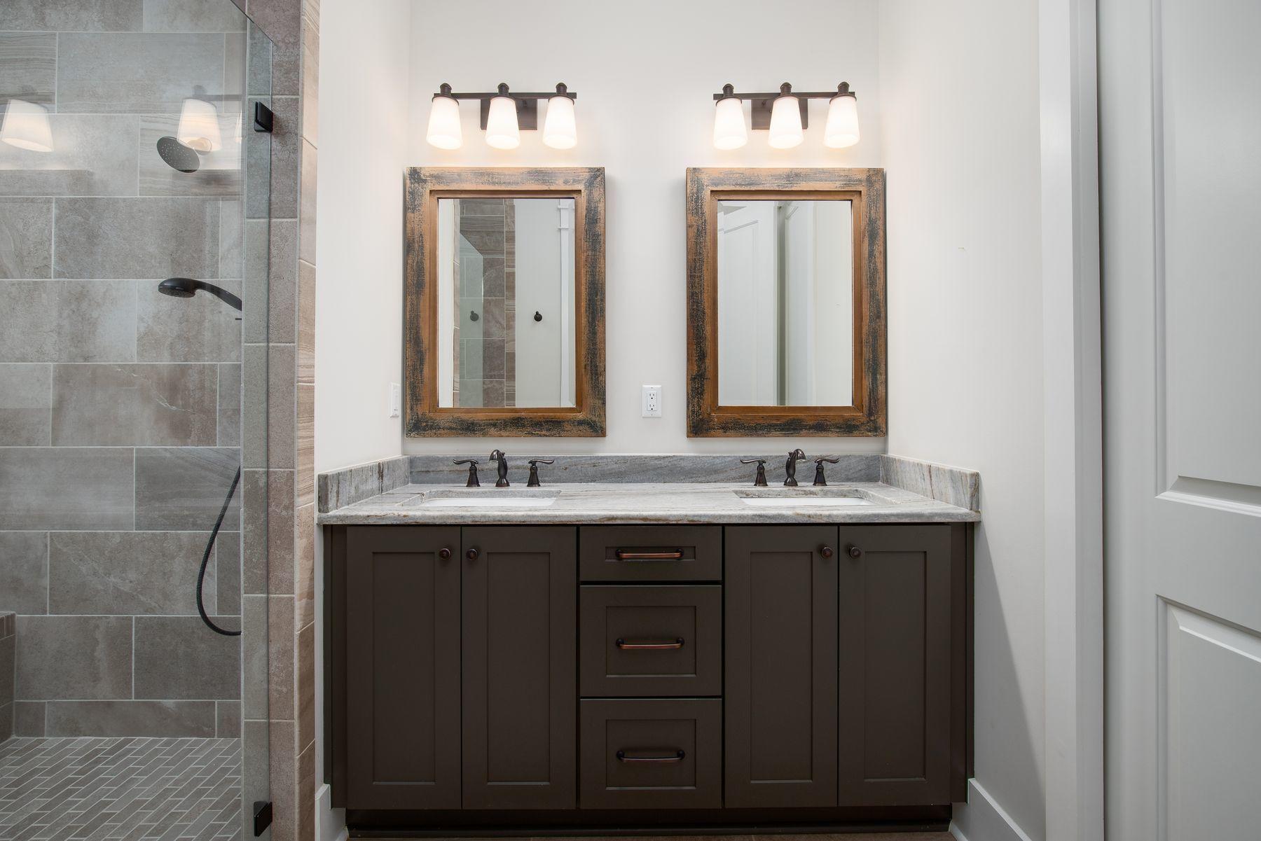 CRYSTAL LAKE PHASE I - Residential