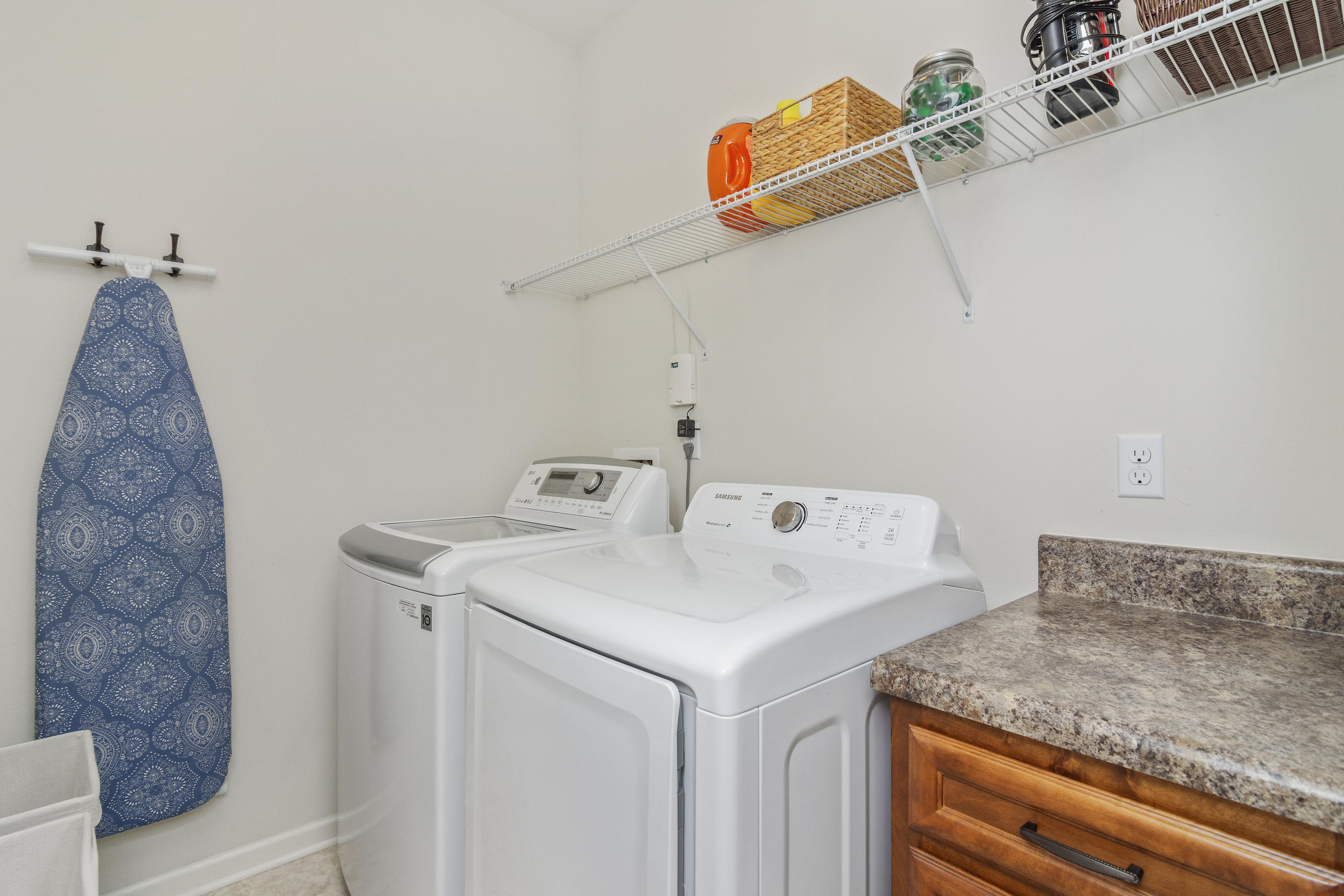 SHADOW PINES - Residential