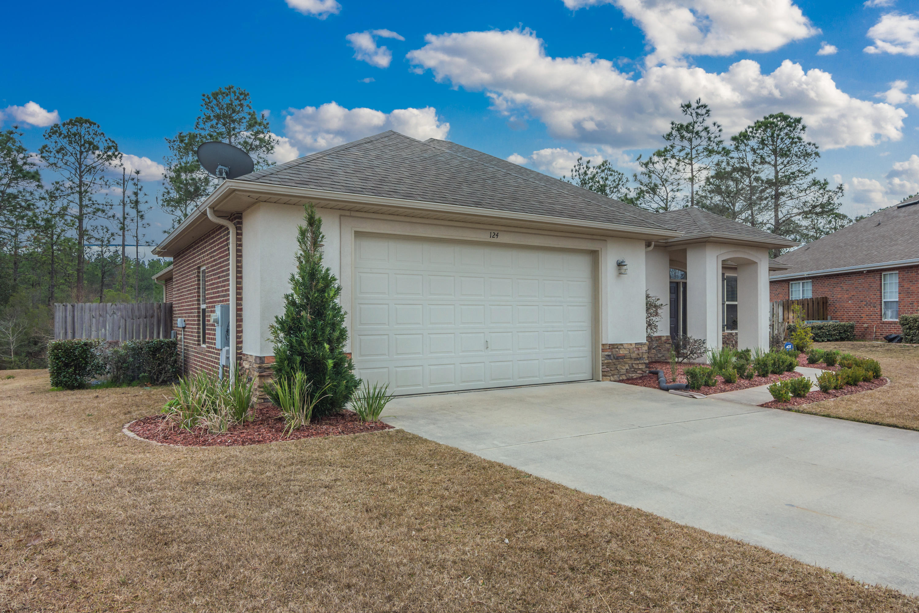 SHADOW PINES - Residential