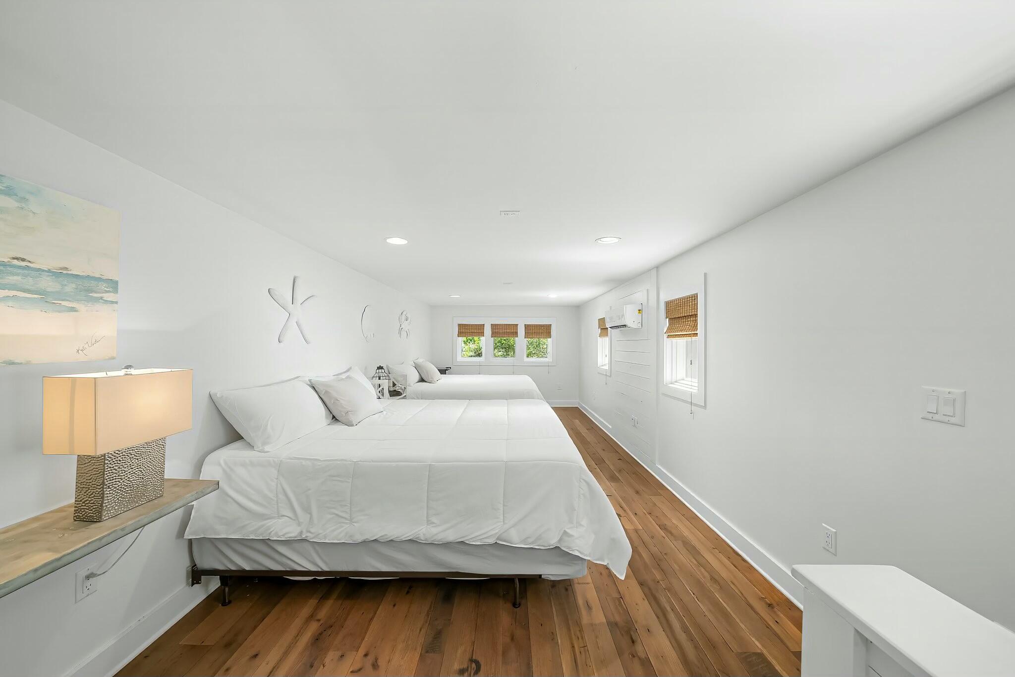 THE HAMMOCKS OF SEAGROVE - Residential