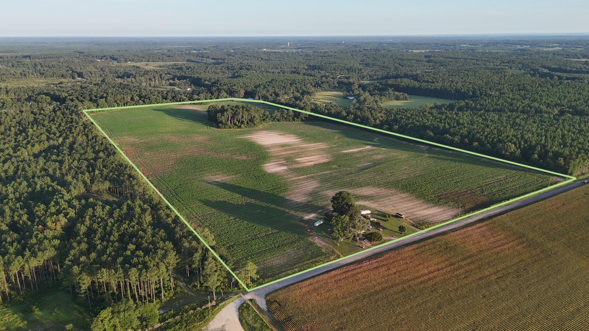 Located near Paxton in Walton County, Florida, this 79-acre property features tillable farmland and a 1,272 sq ft home with 3 bedrooms and 1 bathroom that is currently rented month to month. A great opportunity for farming, recreation, or rural living. Interactive Map:https://id.land/maps/ad753303c67ddf420f932de51ce84927/share