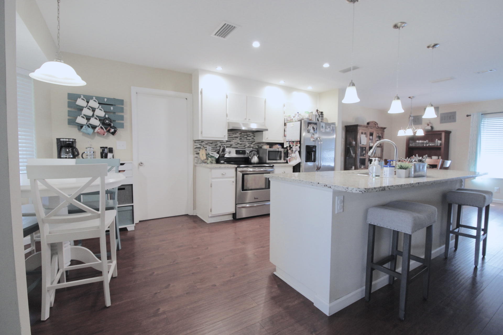 PALM ESTATES - Residential