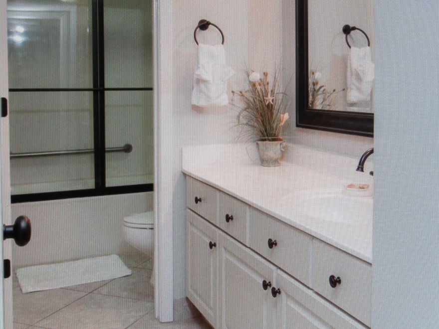 End unit with spectacular views! Great investment opportunity or second home. Rental income of $70k plus. Excellant in house management.