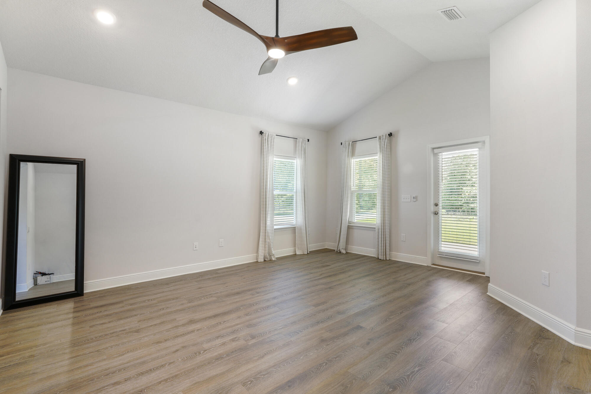 HAMMOCK BAY - Residential Lease