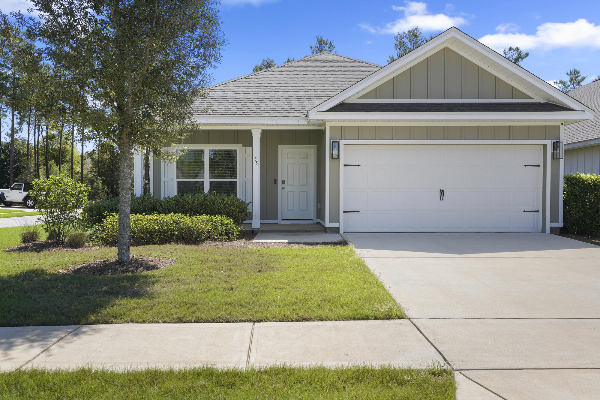 Welcome to Firefly in Hammock Bay! Firefly amenities include your own private neighborhood pool (in addition to all other Hammock Bay pools), pickleball courts, and gated entry. This 3 bedroom/2 bathroom (plus flex room/office) home features LVP in kitchen, living and dining areas with nice plush carpet in the bedrooms, quartz countertops, 9' ceilings, with vaulted living room ceilings (up to 12'). The master bedroom features a 10' tray ceiling and immense natural light. And the ensuite features double vanity sinks, standalone shower, garden tub and large walk-in closet. 2 car garage with epoxy floor and extra lighting. Want easy living - you can have that here - cable tv, washer/dryer, lawn maintenance - ALL Included! Pets allowed, restrictions apply. If approved, a one time $250 non-refundable pet fee and $25/mo pet rent will apply, per pet. Come see why Firefly is one of Hammock Bay's most sought after neighborhood with its private gated entrance and own pool.
Welcome to Hammock Bay! Hammock Bay features four community pools, 24/7/365 fitness centers (3), dog parks, walking paths, pier w/clubhouse, tennis, disc golf, basketball, Brewery, General Store, and much more! Come see why Hammock Bay is one of the Emerald Coast's most sought after development. A one-time $100 lease administration fee applies.