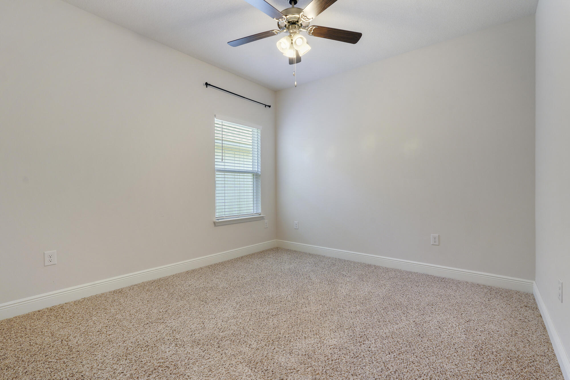 HAMMOCK BAY - Residential Lease