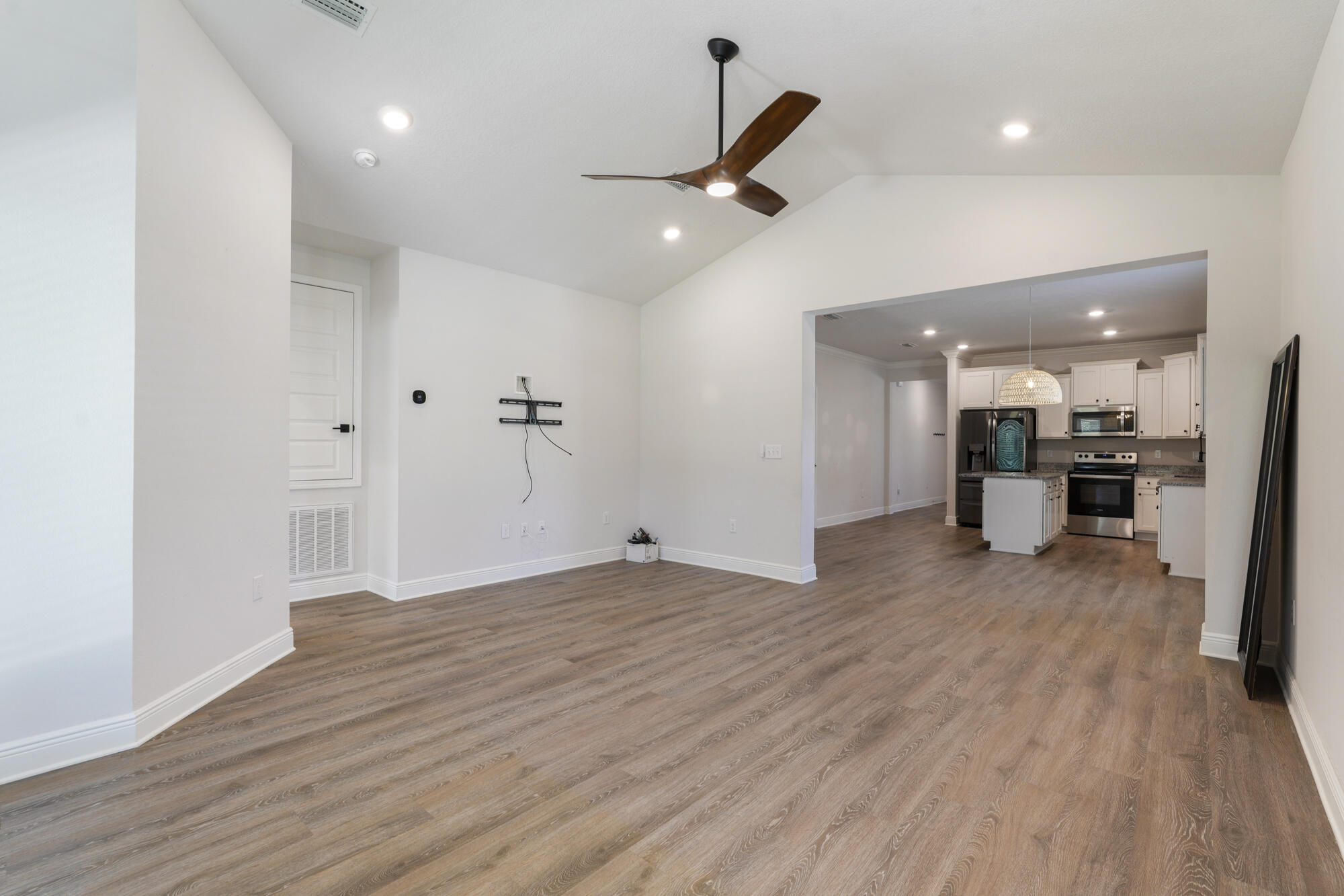HAMMOCK BAY - Residential Lease