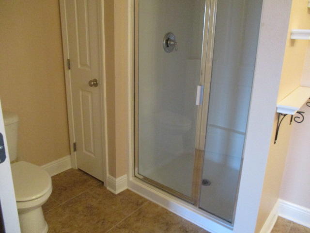 RESERVE POINTE - Residential Lease