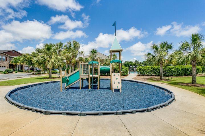 RESERVE POINTE - Residential Lease