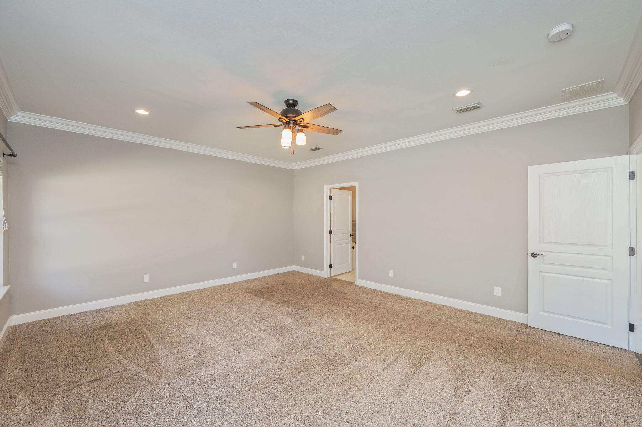 ELLIOTTS POINT - Residential Lease