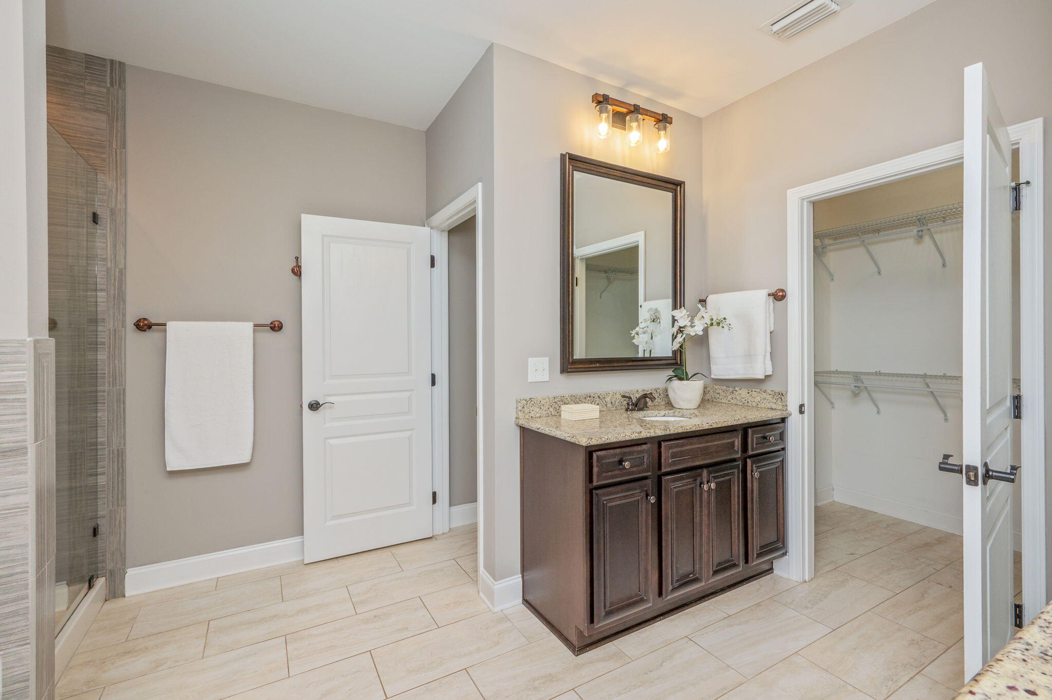 ELLIOTTS POINT - Residential Lease