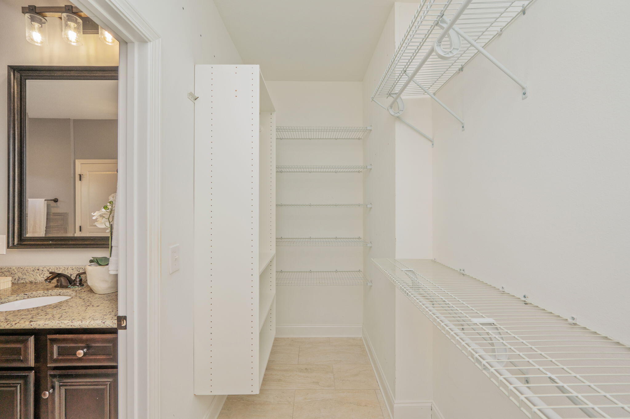 ELLIOTTS POINT - Residential Lease