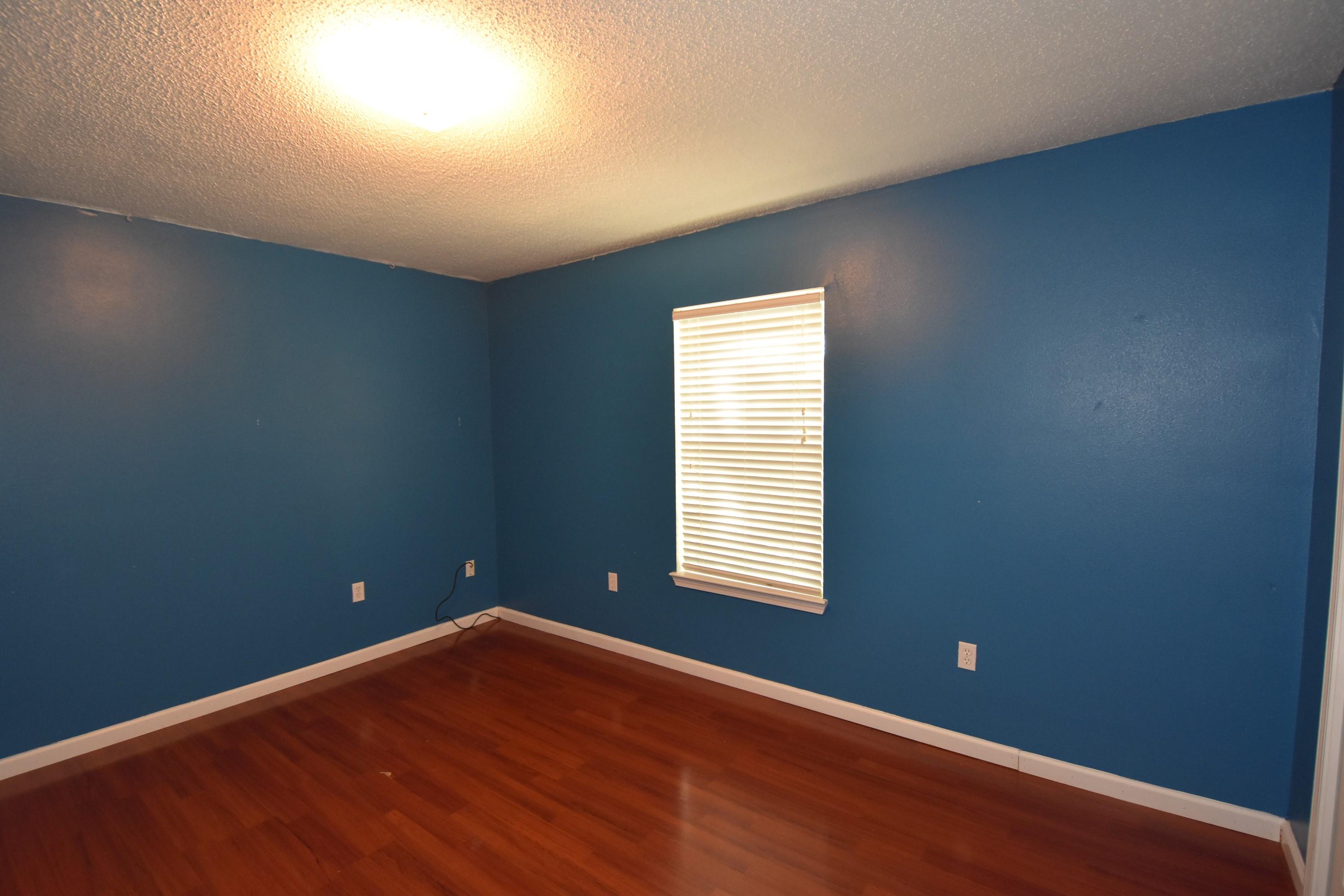 COUNTRYWOOD EST - Residential