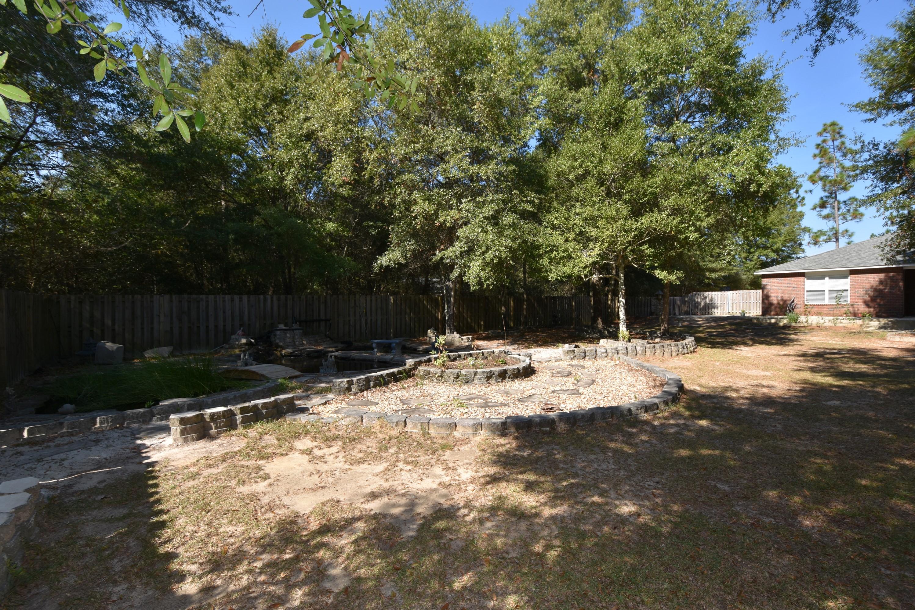 COUNTRYWOOD EST - Residential