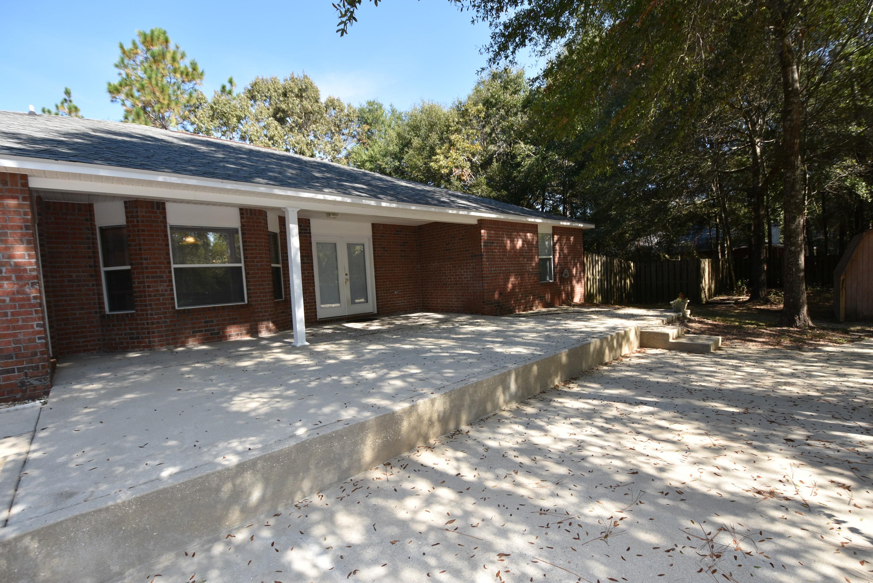 COUNTRYWOOD EST - Residential