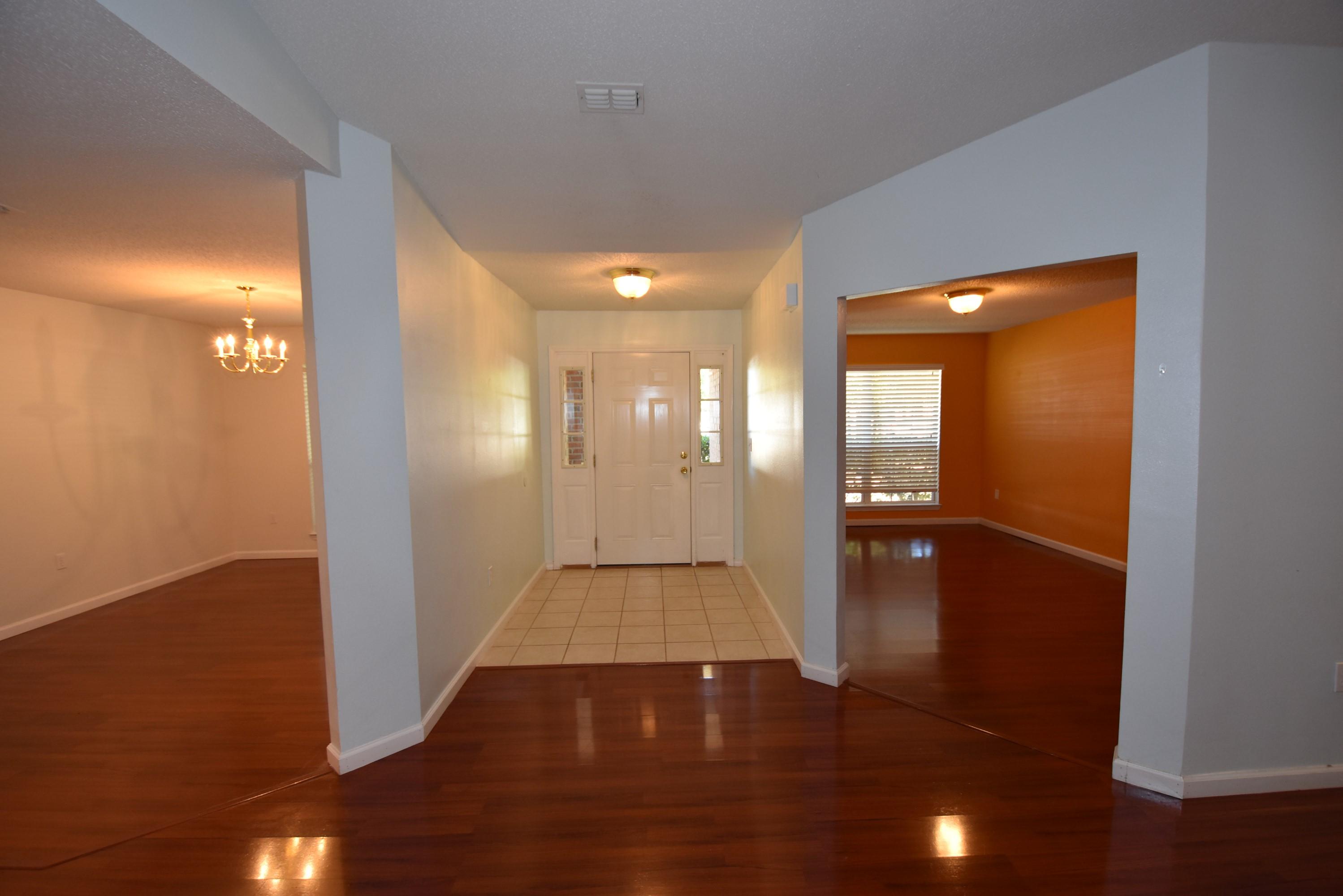 COUNTRYWOOD EST - Residential