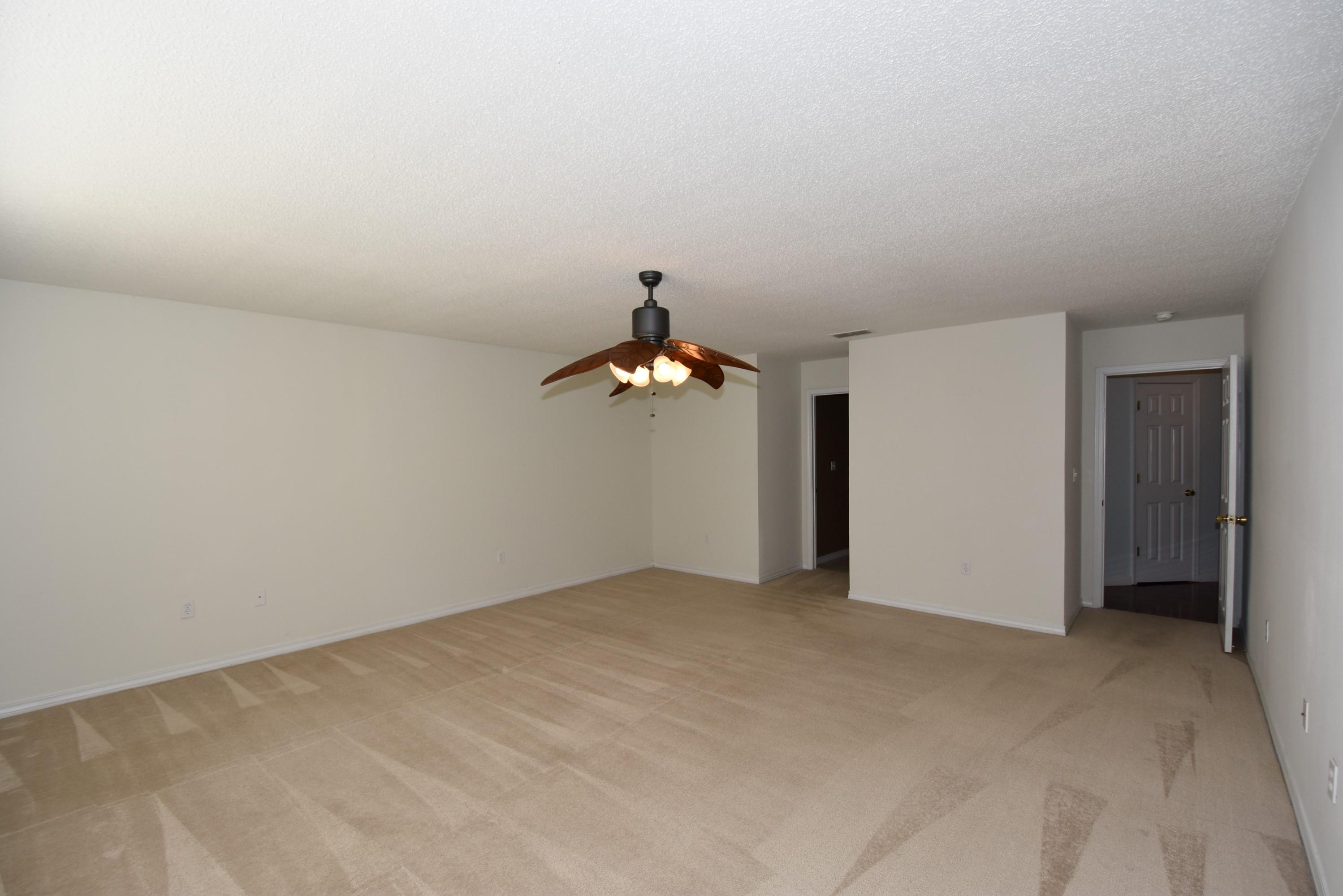 COUNTRYWOOD EST - Residential