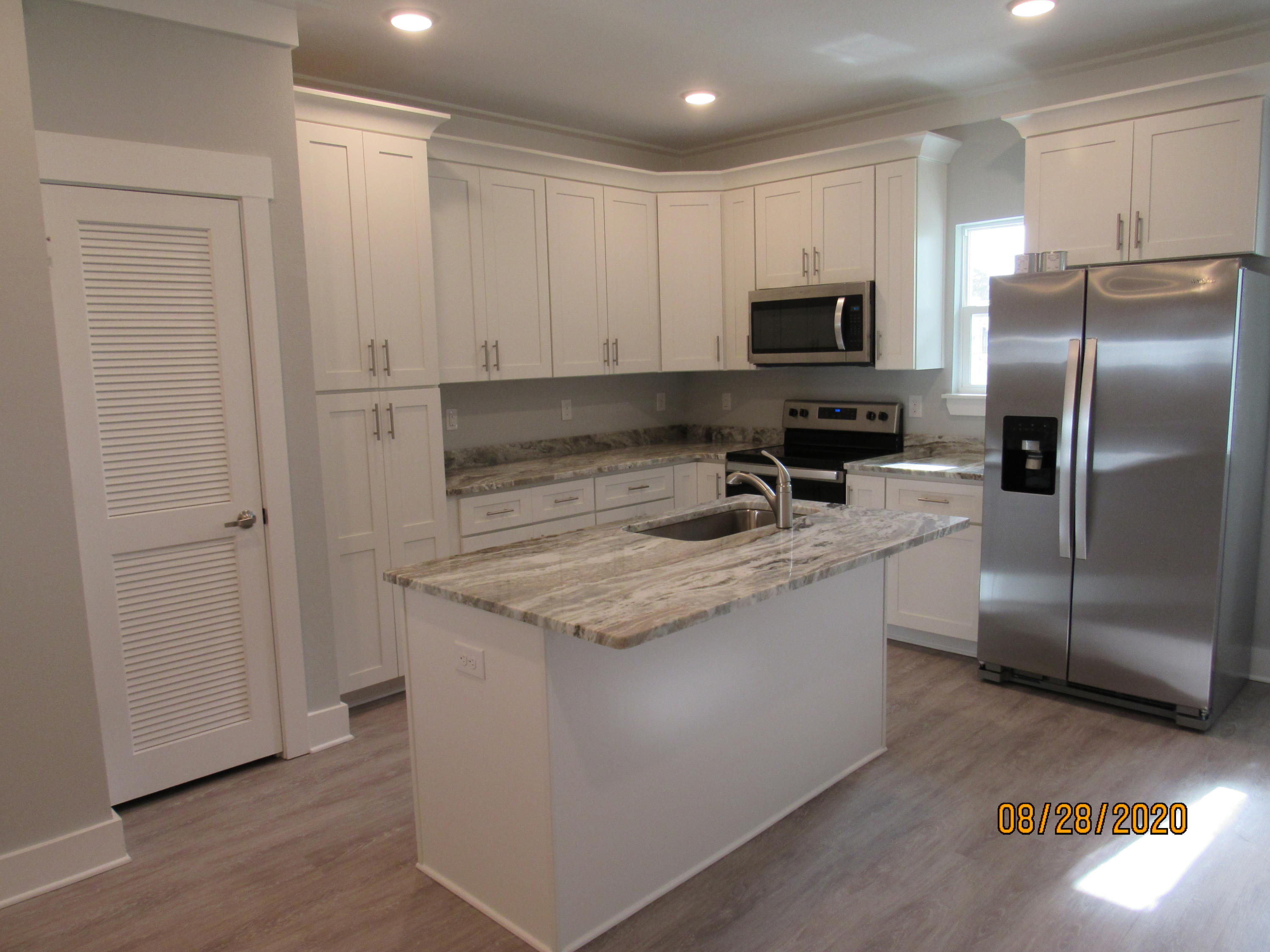 VERANDAS AT FREEPORT - Residential Lease