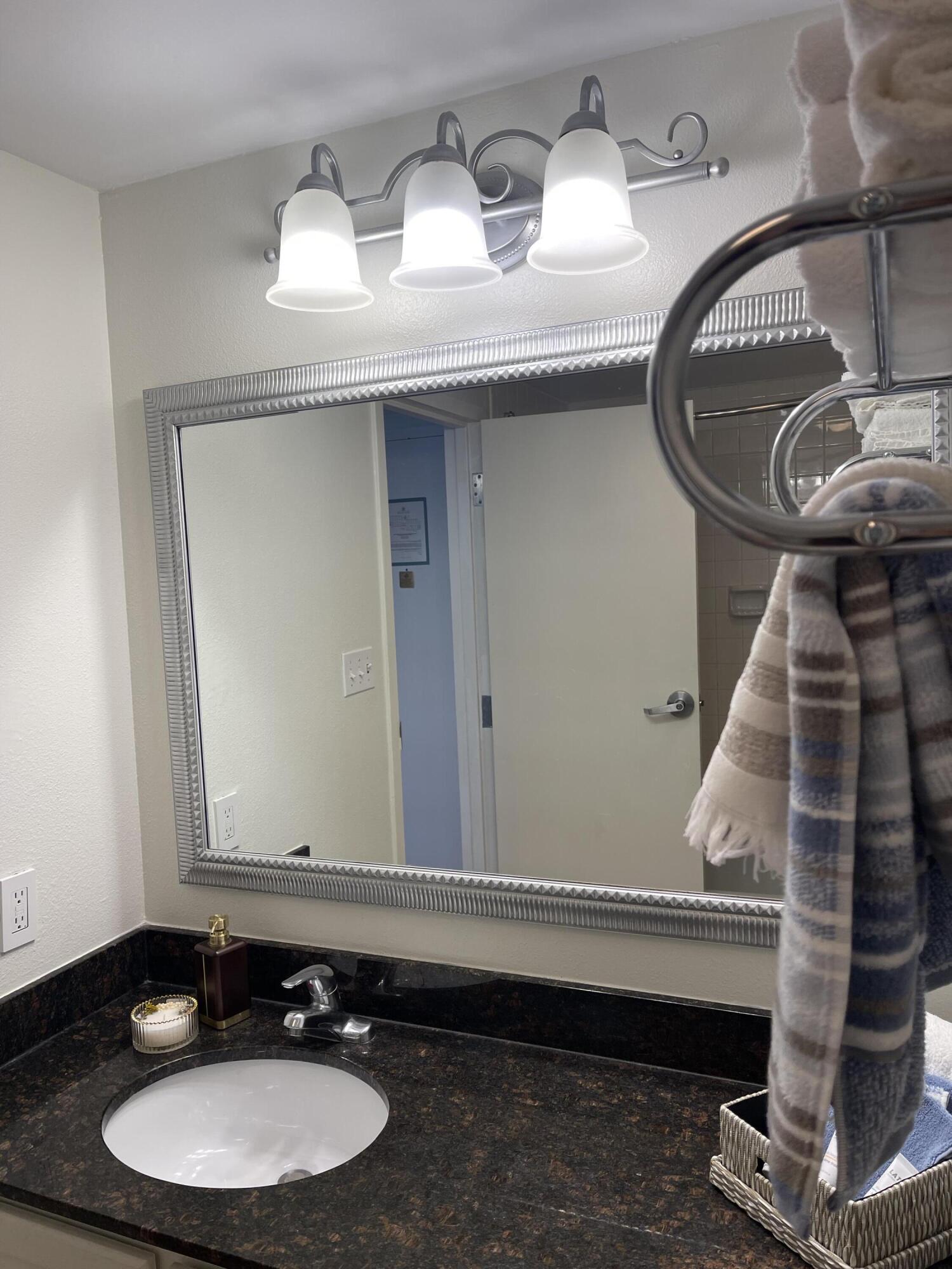 BAYSIDE CONDO SANDESTIN - Residential