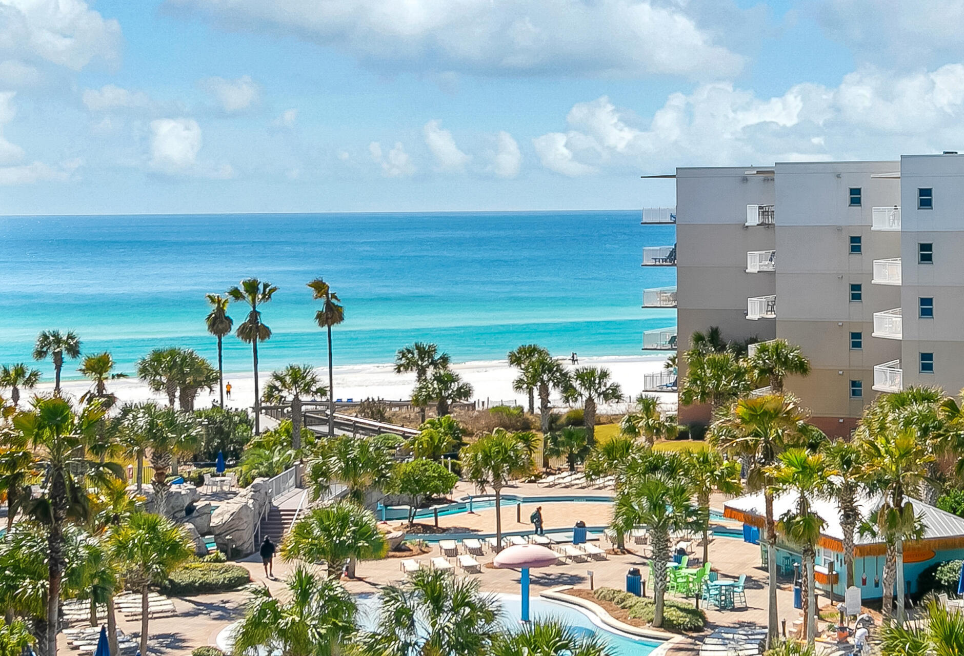 Rare offering! Beautiful 6th Top Floor 1br/2ba w/hall bunk alcove. Sleeps 6! Waterscape's finest, freshly painted DoveWhite throughout including doors, and trim; new rugs, art, some furniture, new drapes LR,BR, & new lamps. All tile floors. 2016 ac; 2021 hot water heater. Ready for new owner! Perfect location inside courtyard-amazing panoramic views of entire pool/amenity deck & sugar white sands of the beach & Gulf waters! Top investment property w/lower holding costs. Much to enjoy-490' of beach, lazy river, zero edge pool, 10' waterfall, 2 hottubs, Fuds food kiosk, heated upper pool, fitness ctr, kiddie playpark, underground parking, sep owner storage, 24hr security, gated entry and more. Like-type units gross 55-65K. On rental. Fresh, like new-Make Your Beach Dreams come True in A620!