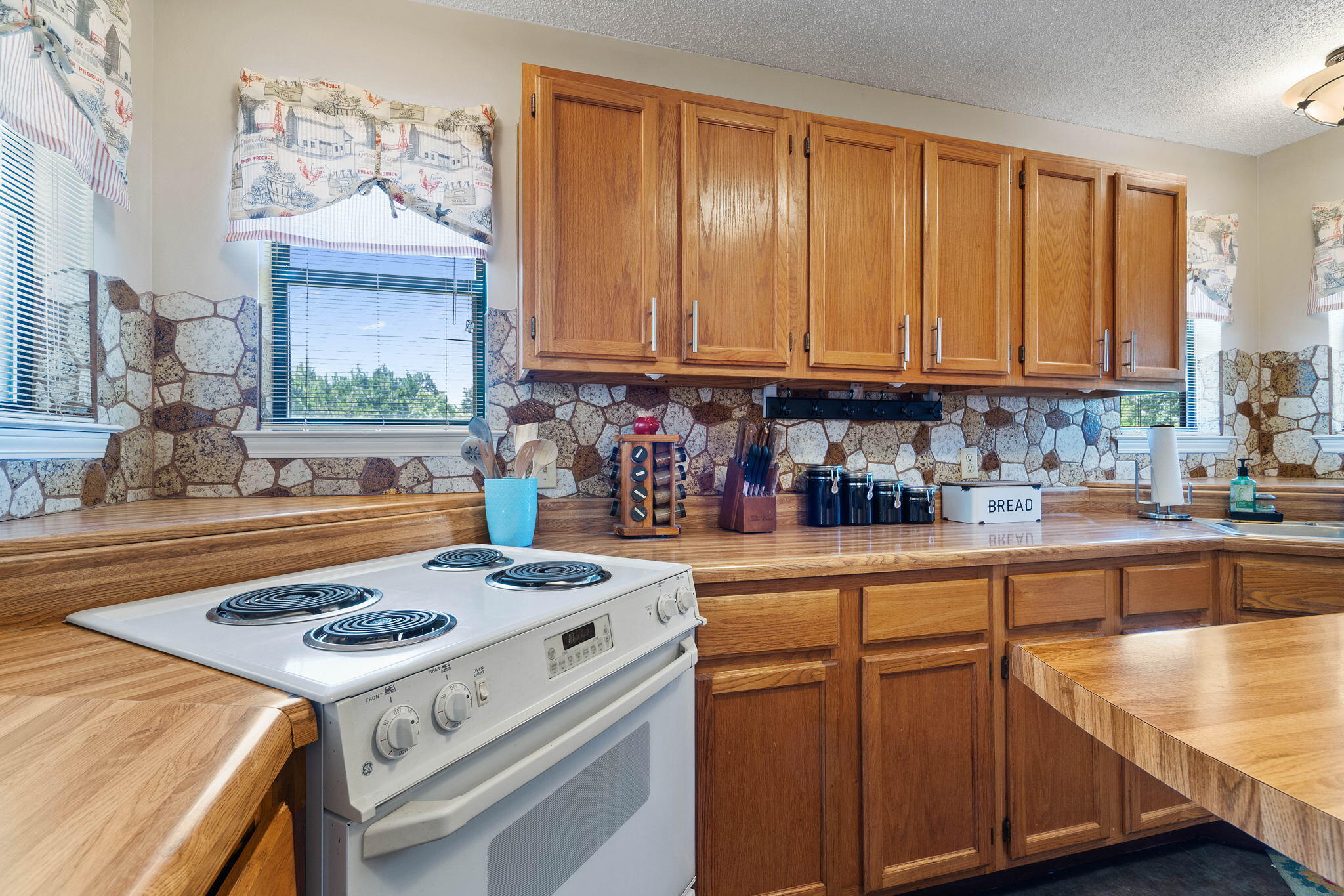 East Bay River/2nd - Residential