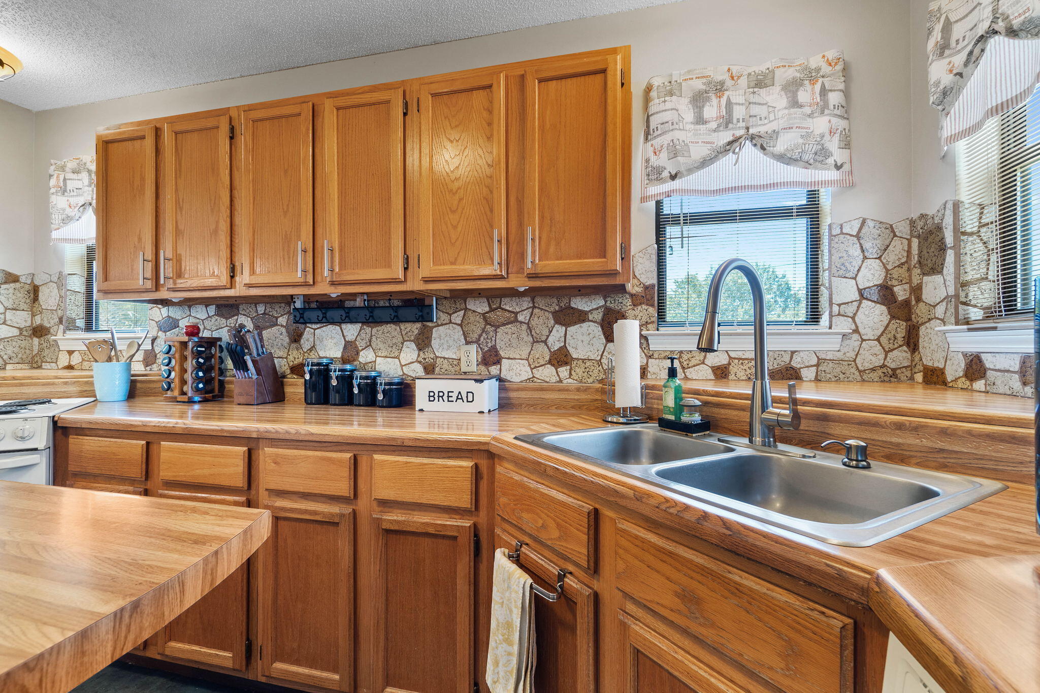 East Bay River/2nd - Residential