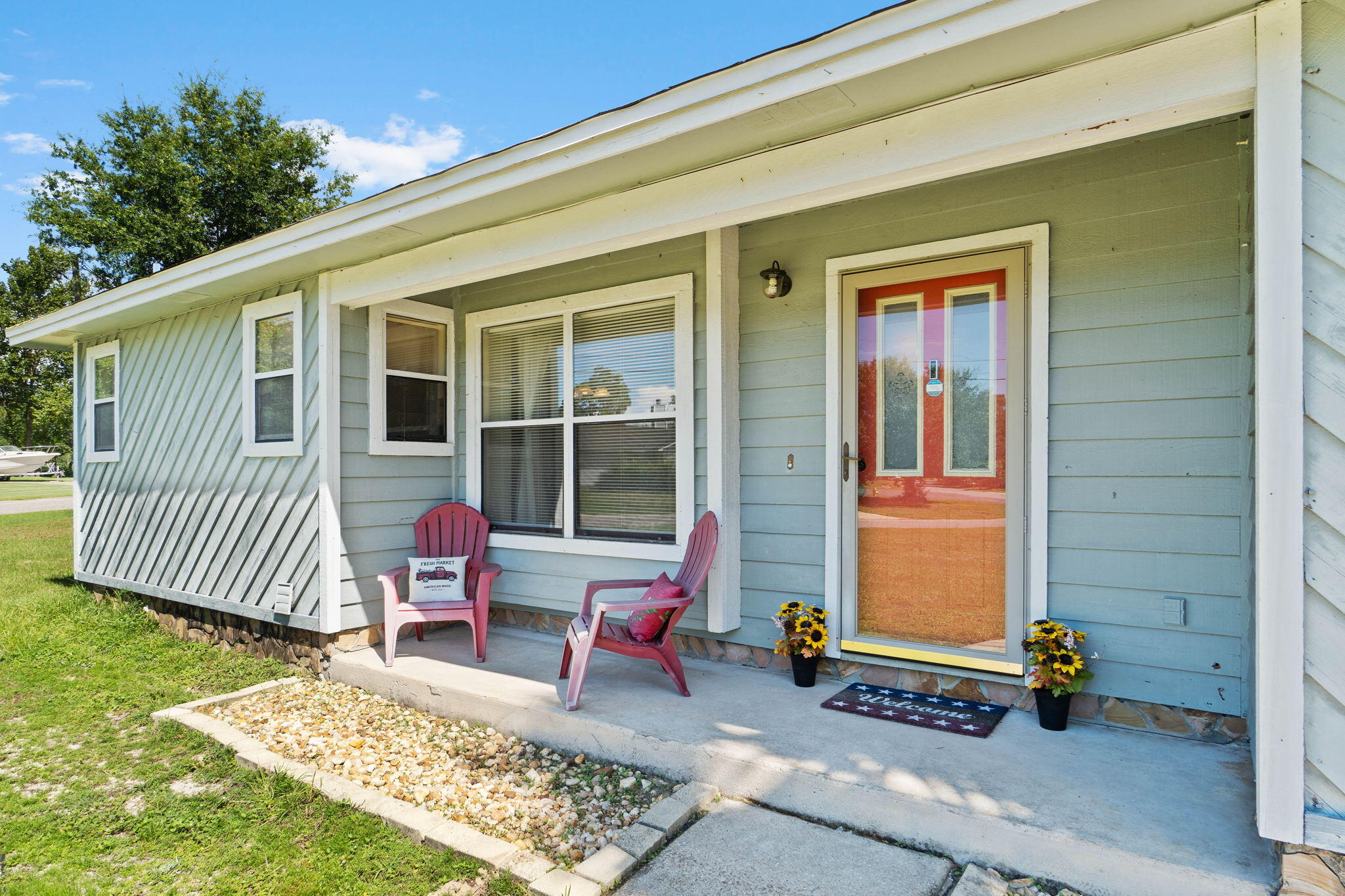 East Bay River/2nd - Residential