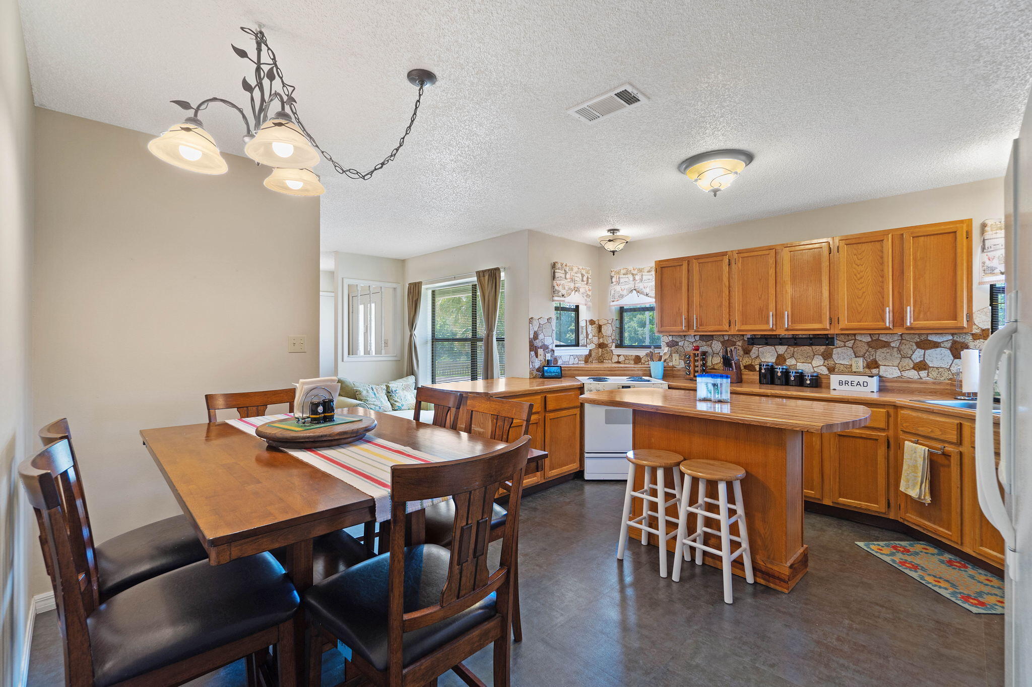 East Bay River/2nd - Residential