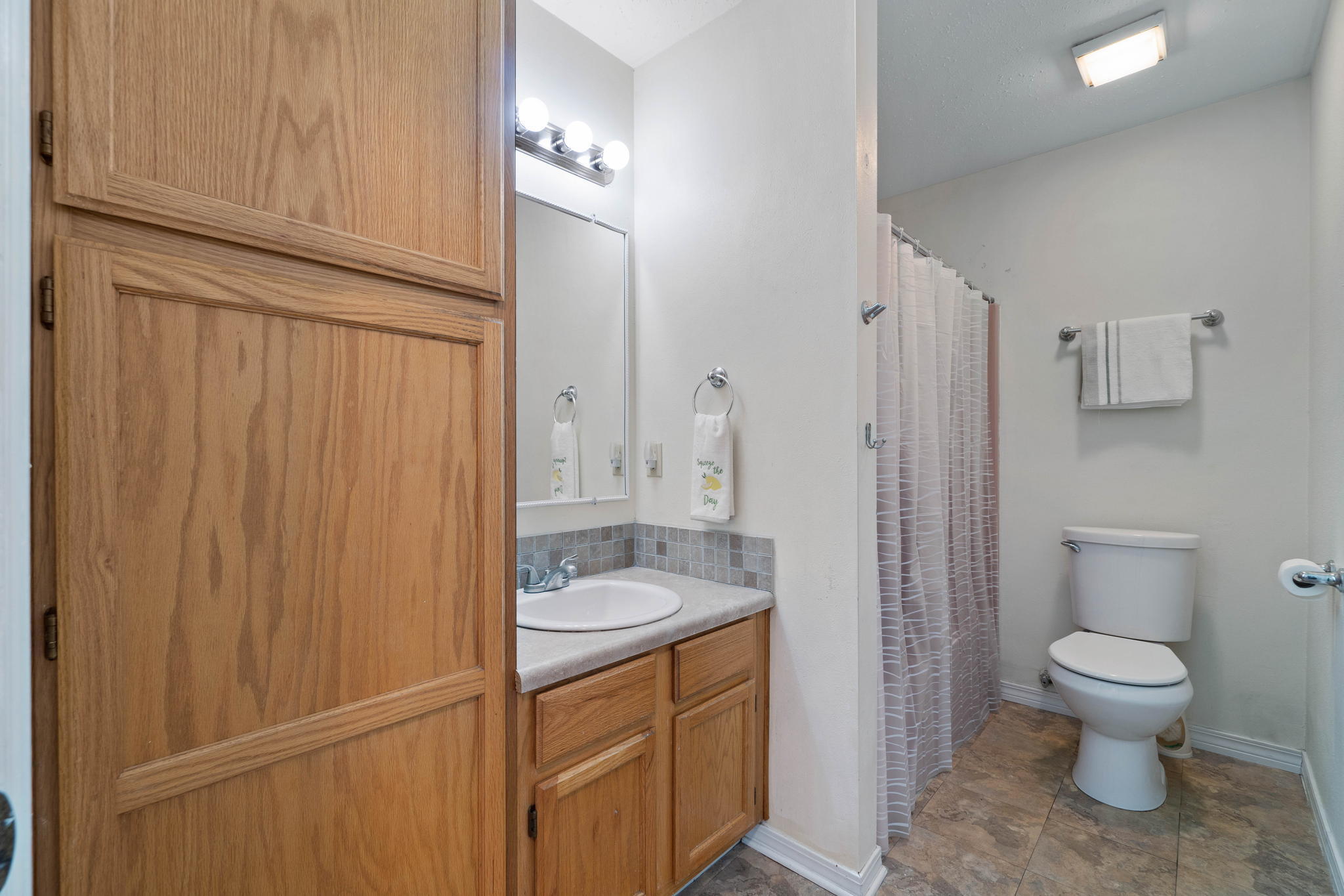 East Bay River/2nd - Residential