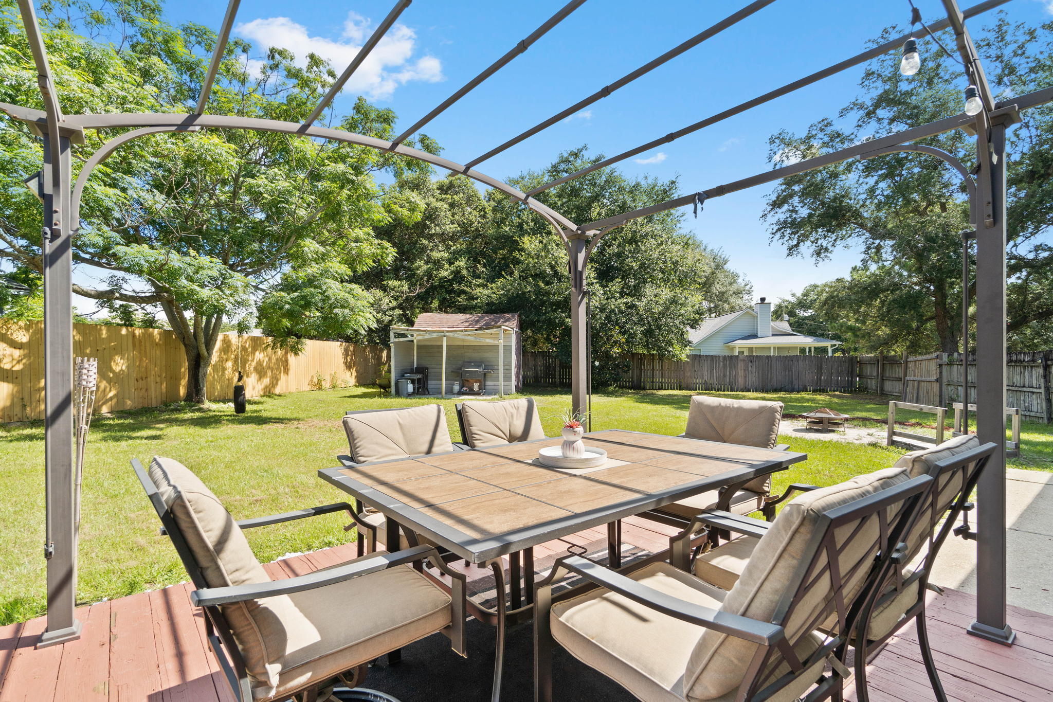 East Bay River/2nd - Residential