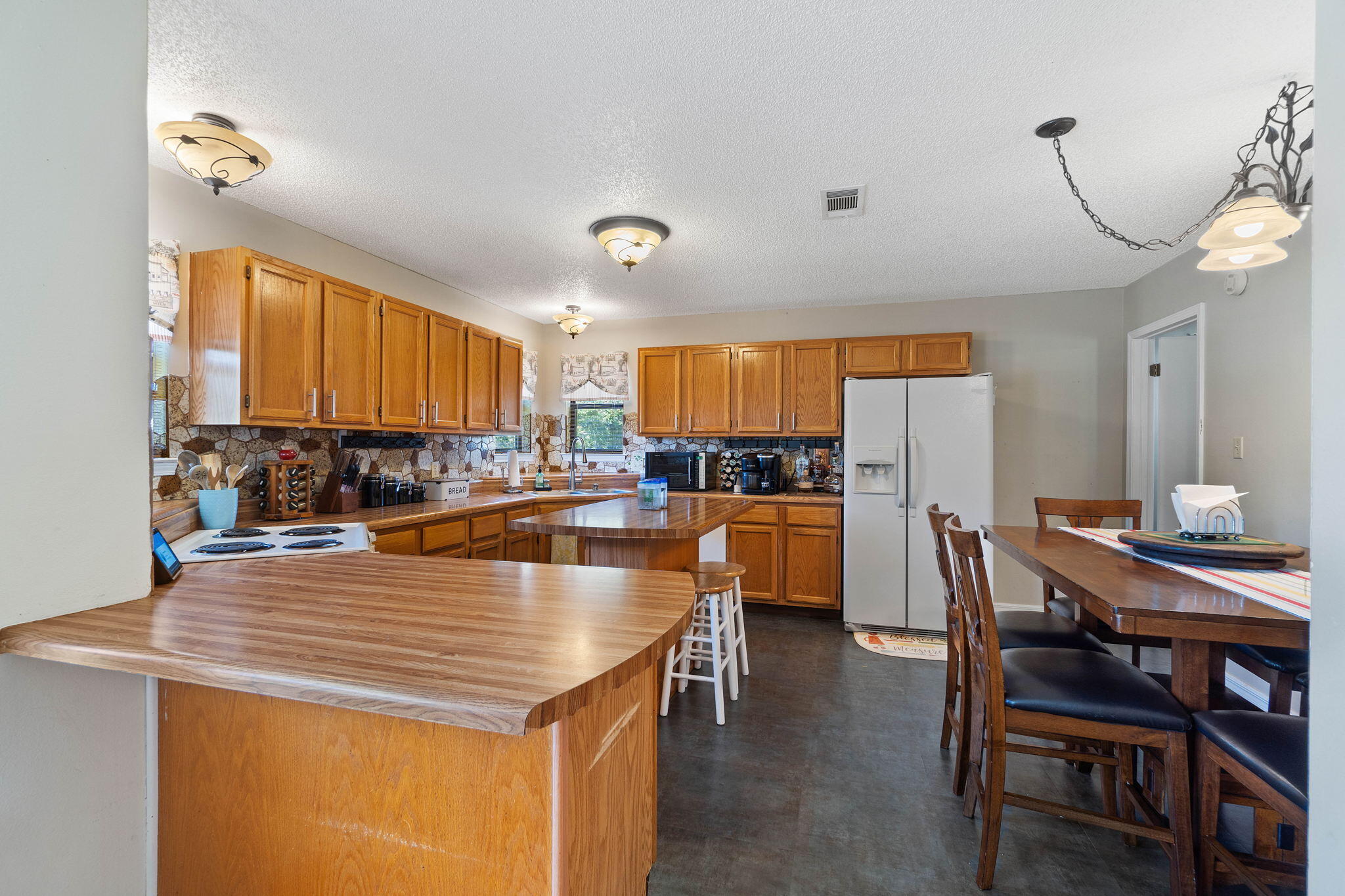 East Bay River/2nd - Residential