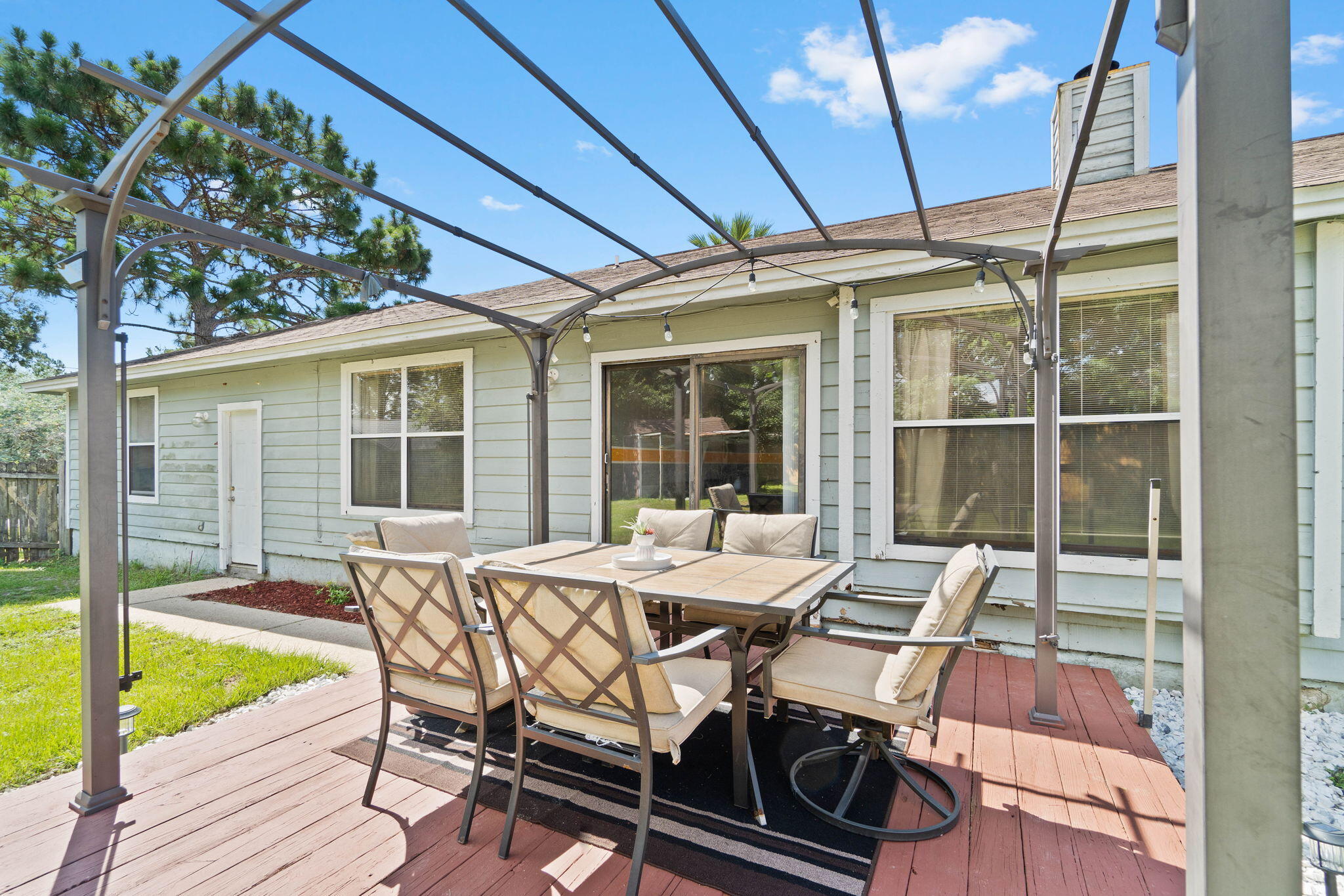 East Bay River/2nd - Residential