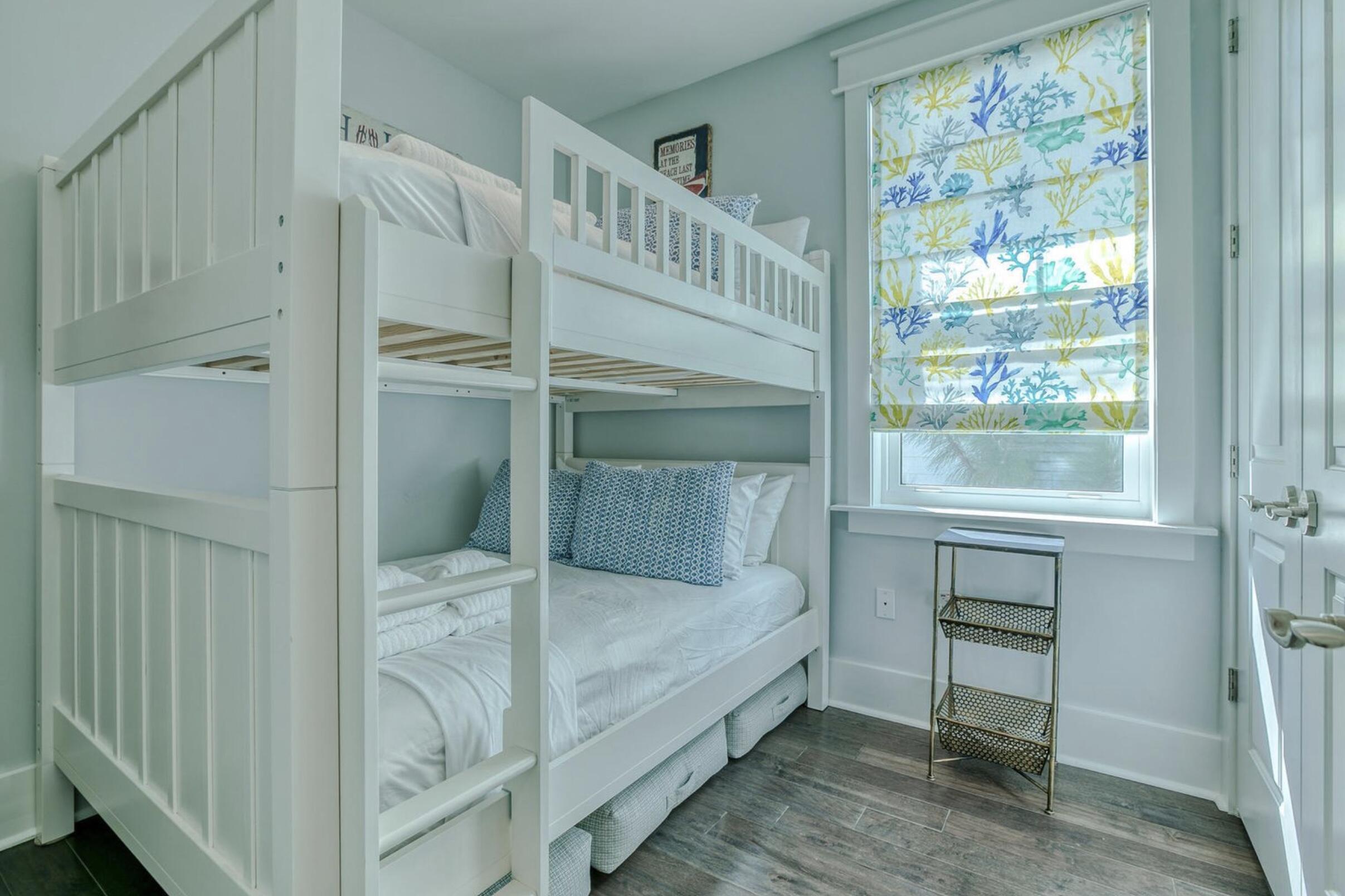 NATUREWALK AT SEAGROVE - Residential