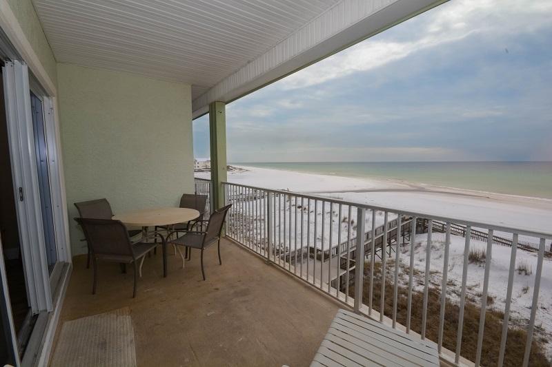 Commodore's Retreat - Residential