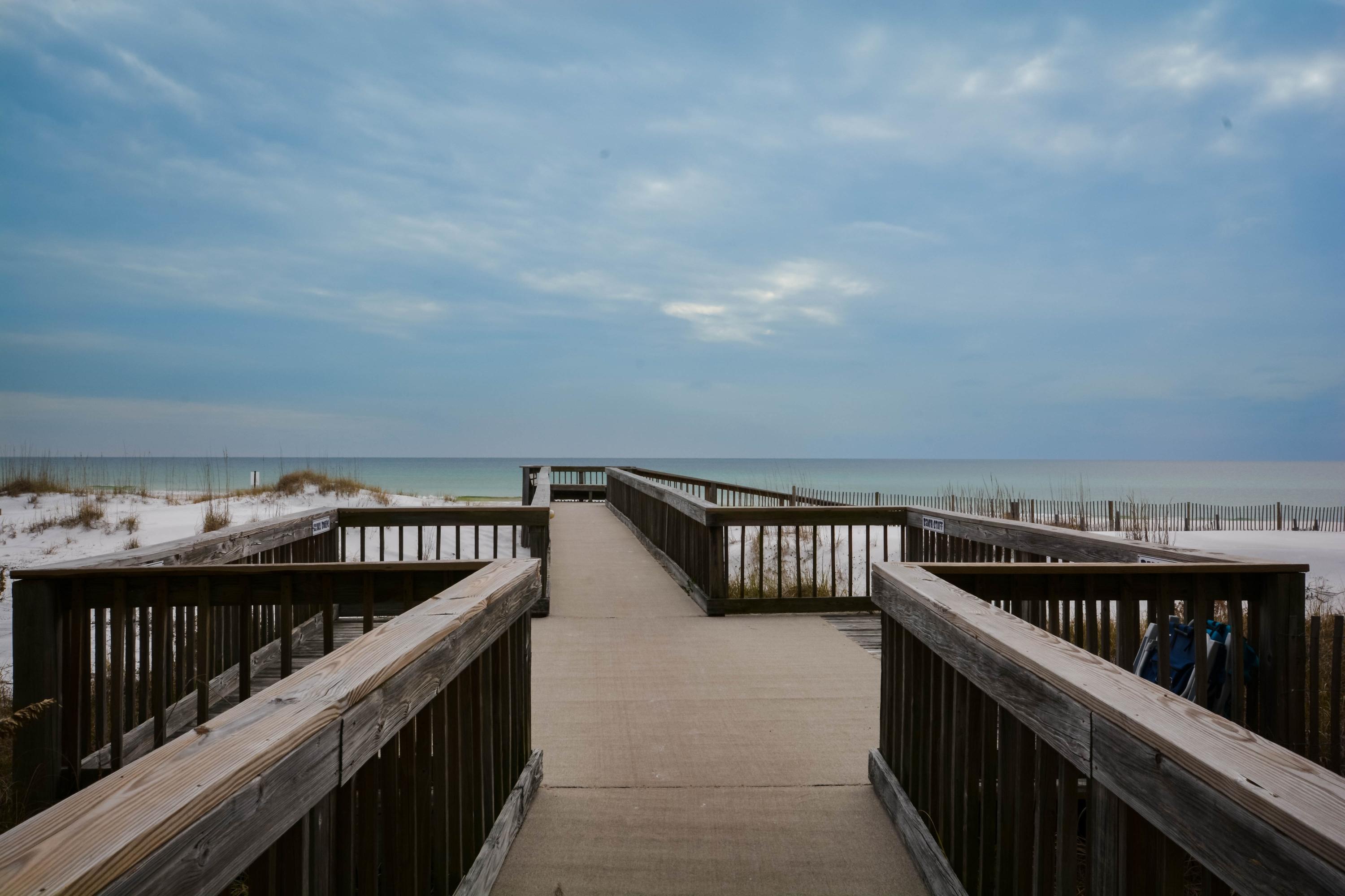 Commodore's Retreat - Residential