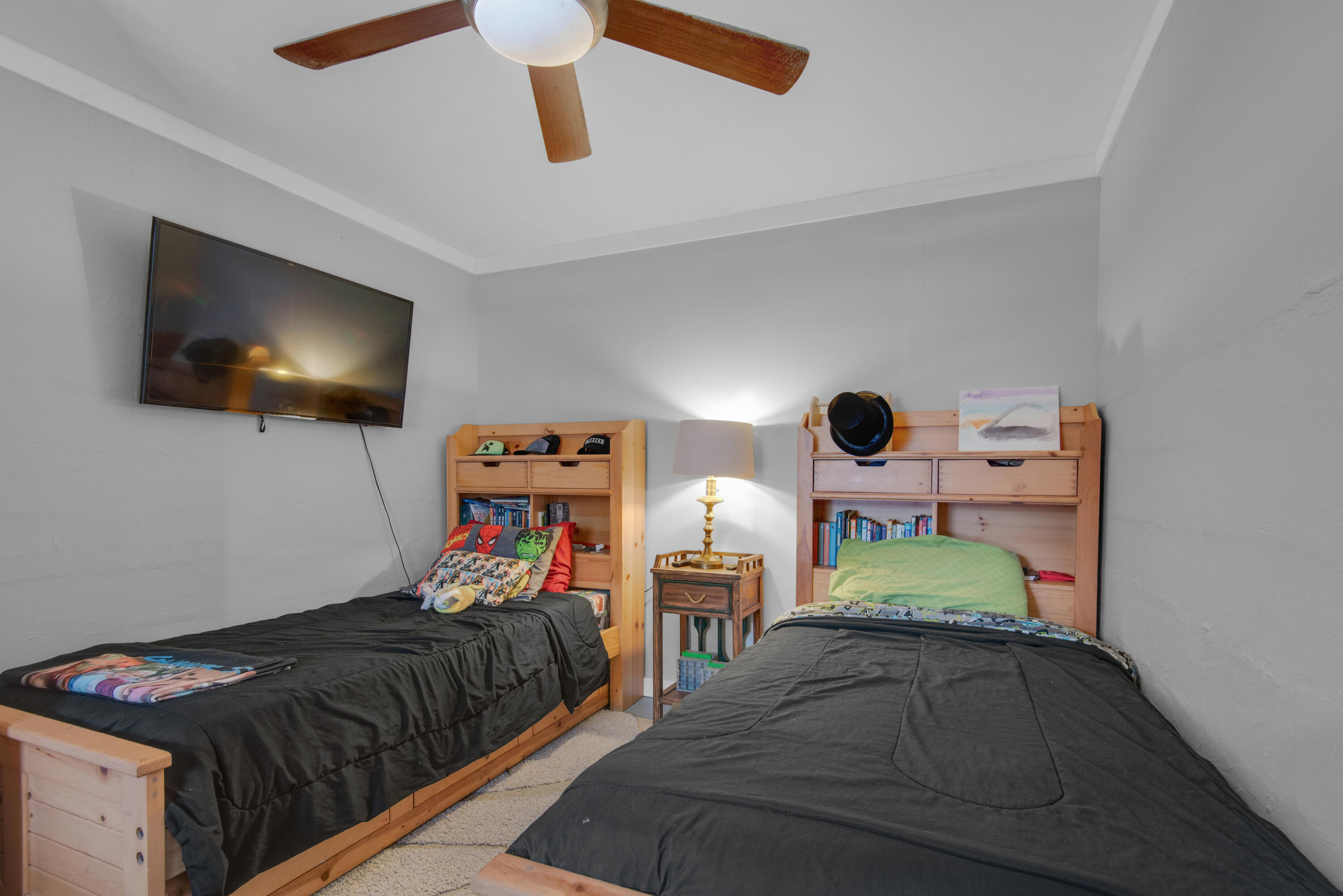 ELLIOTTS POINT 4TH ADDN - Residential