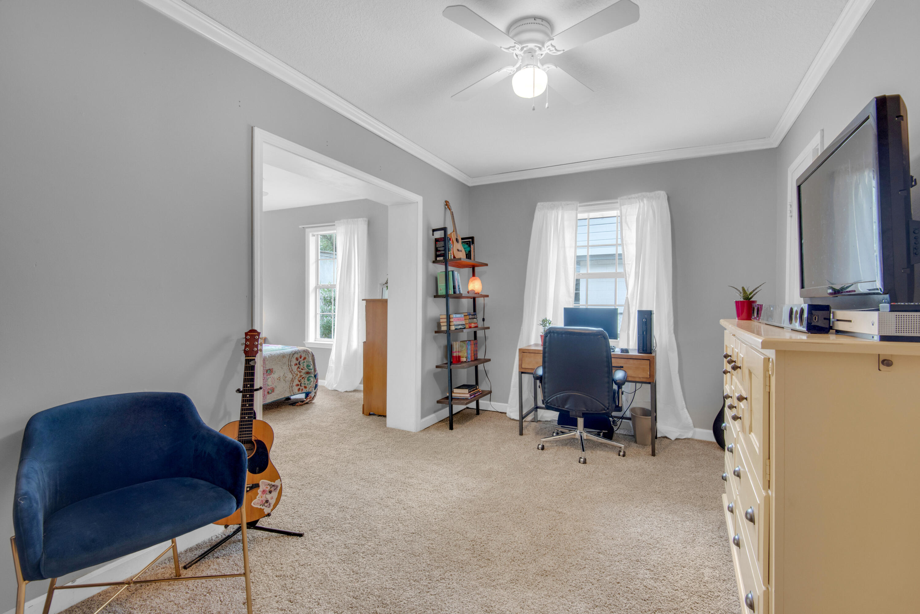 ELLIOTTS POINT 4TH ADDN - Residential