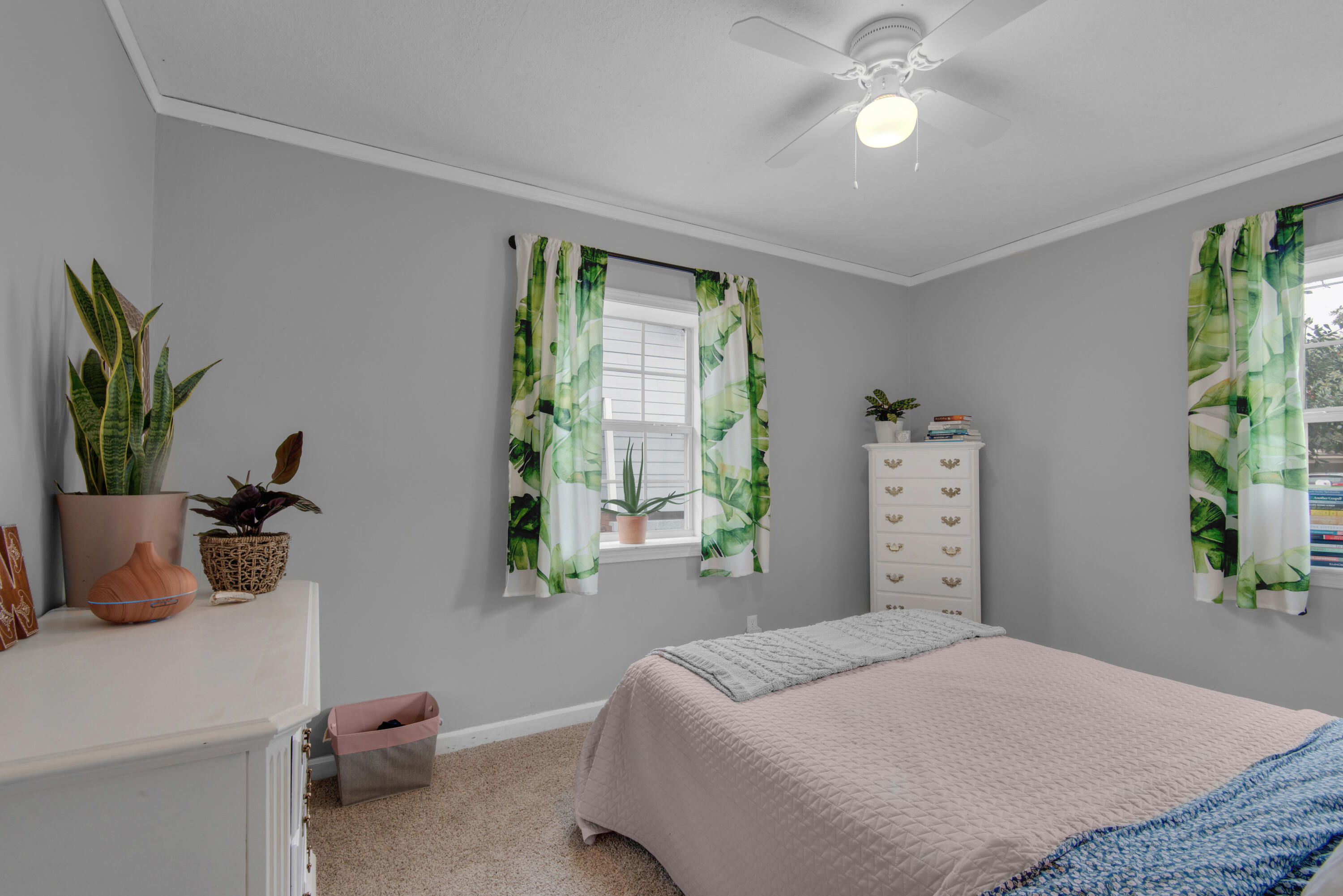 ELLIOTTS POINT 4TH ADDN - Residential