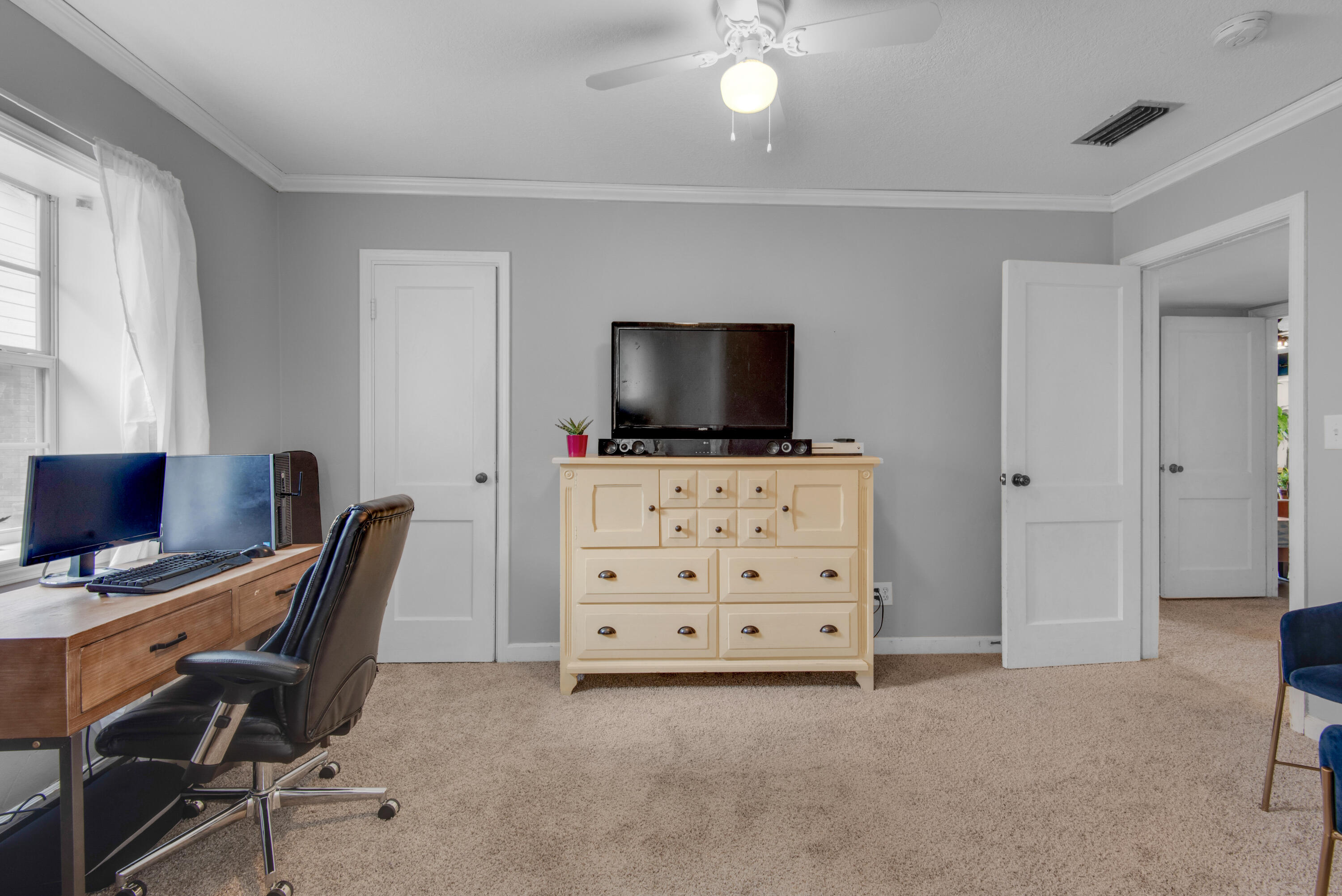 ELLIOTTS POINT 4TH ADDN - Residential