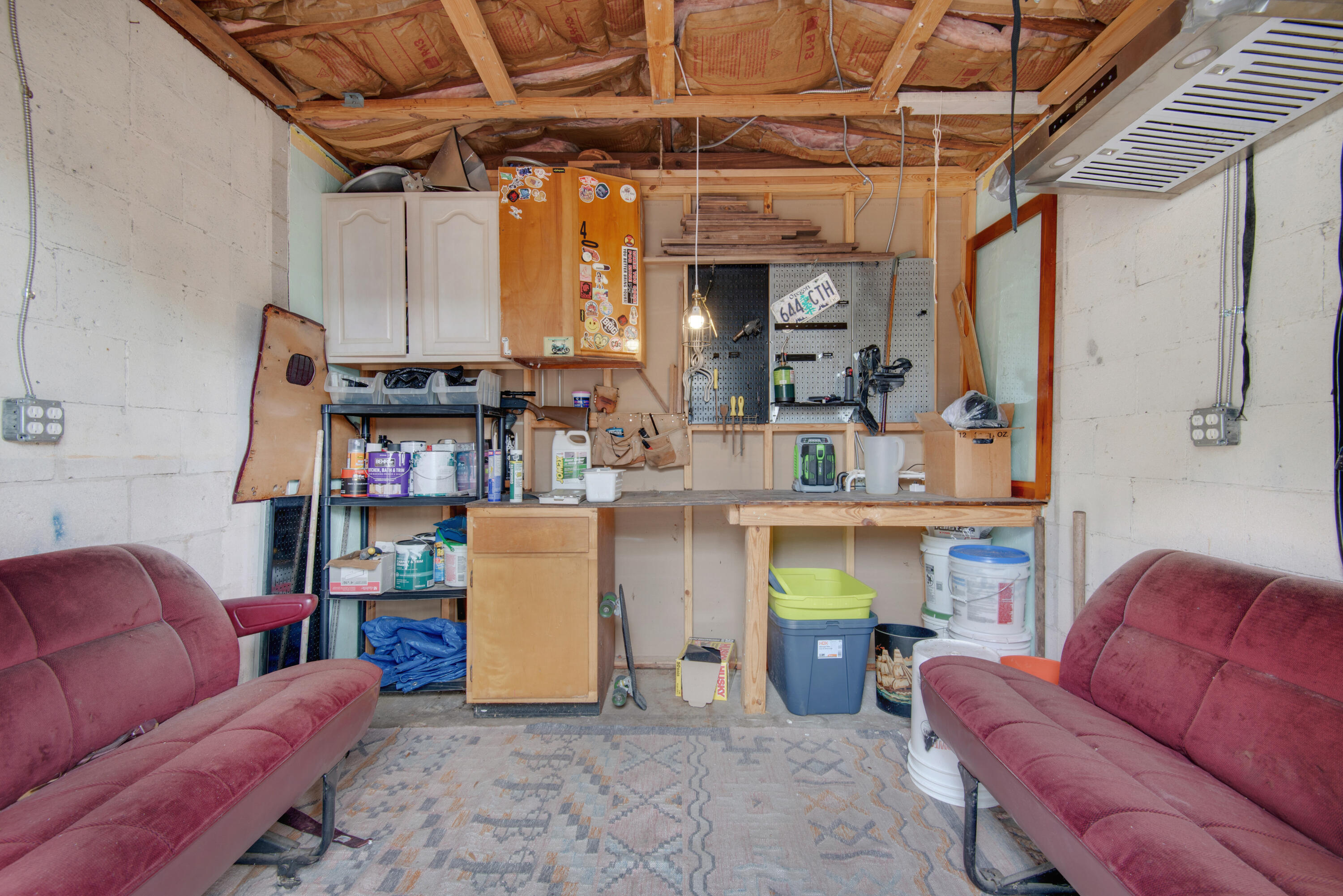 ELLIOTTS POINT 4TH ADDN - Residential