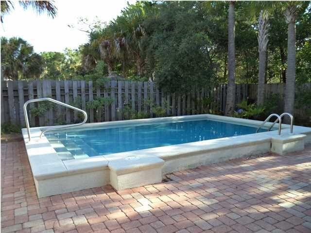 GULF SHORE MANOR - Residential