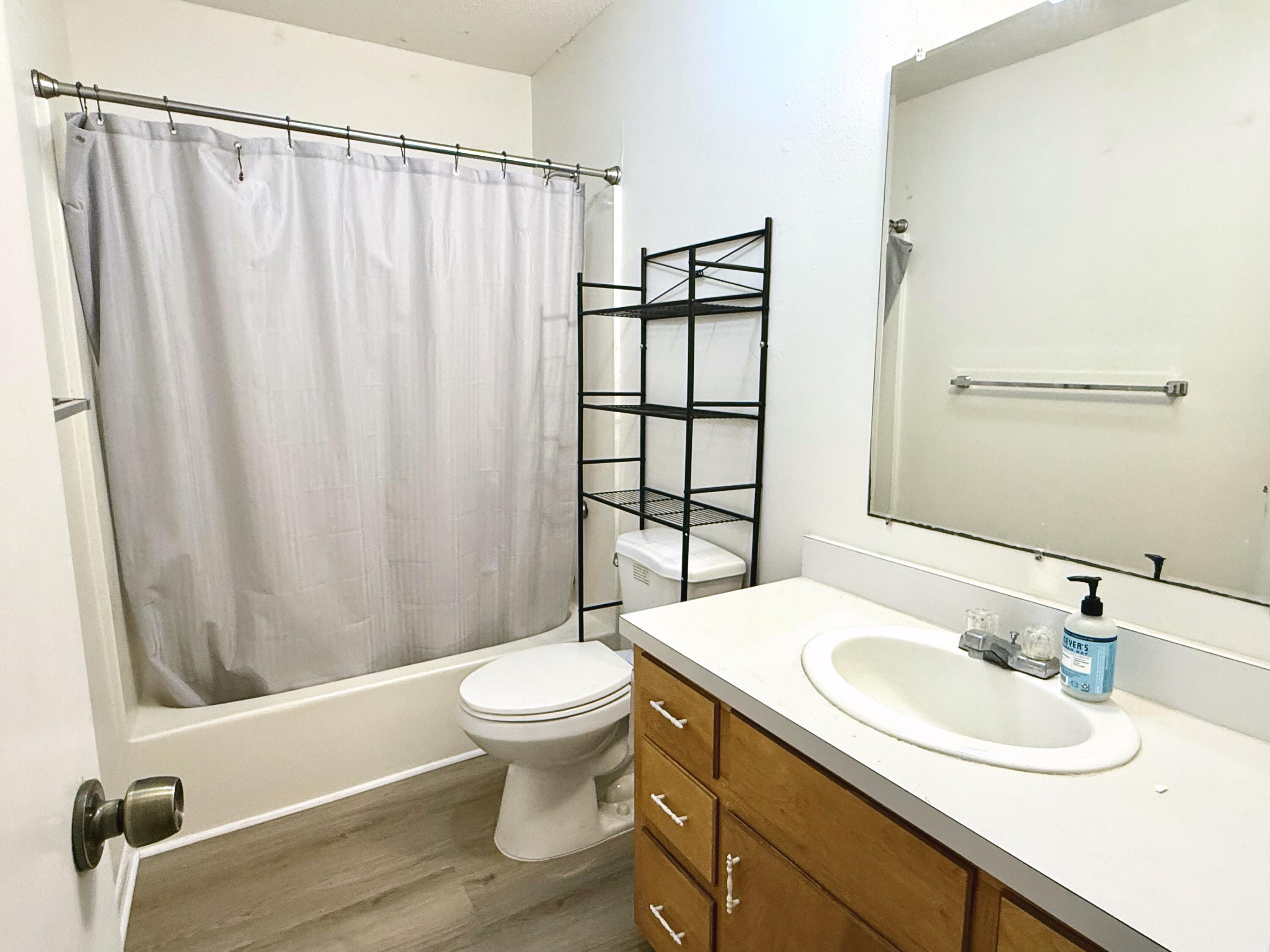 COLONY ESTATES - Residential Lease